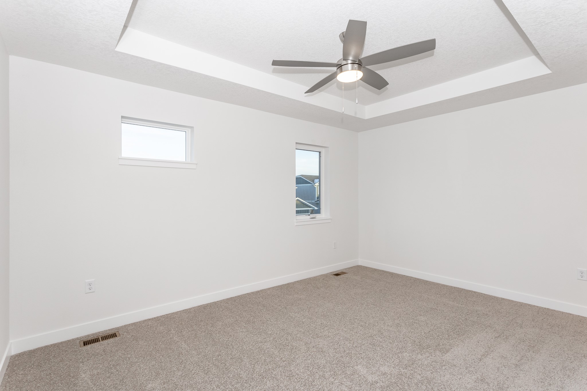 238 NW Waverly Drive