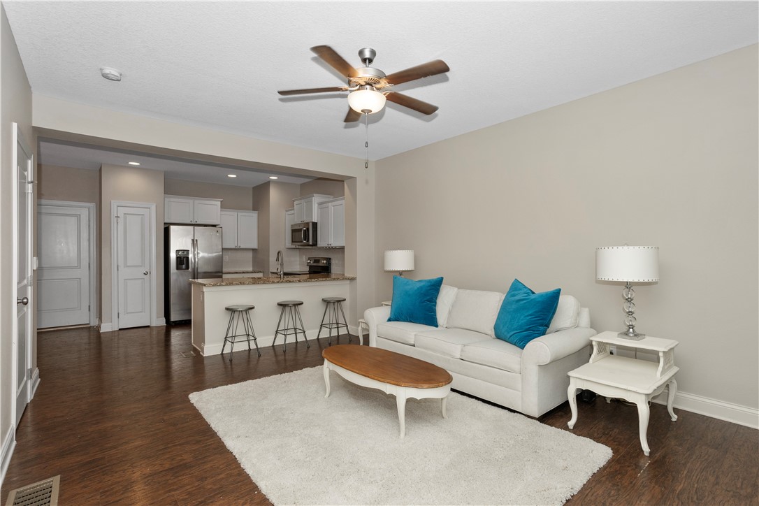 1277 SE Williams Court