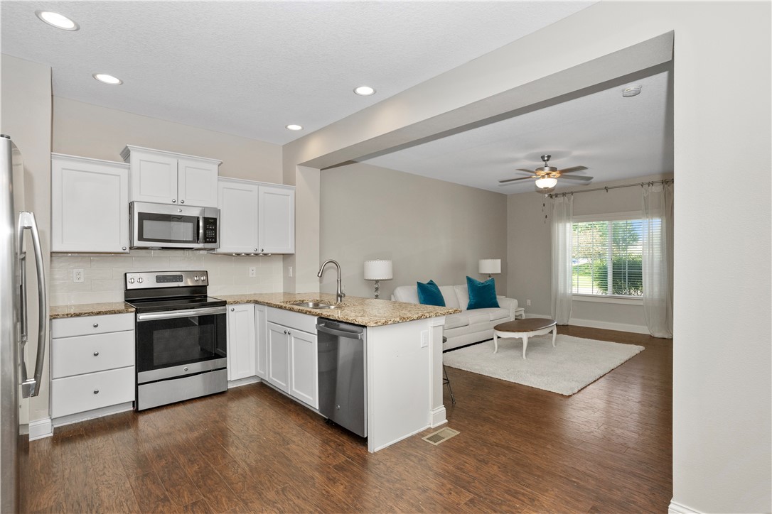 1277 SE Williams Court