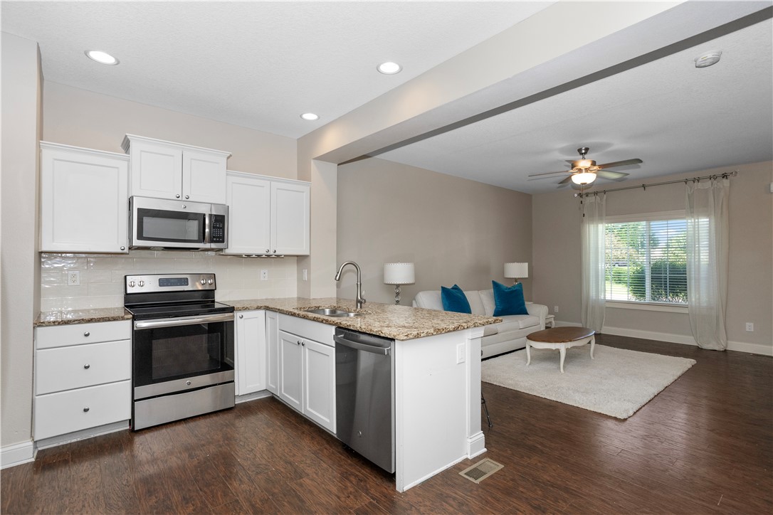 1277 SE Williams Court