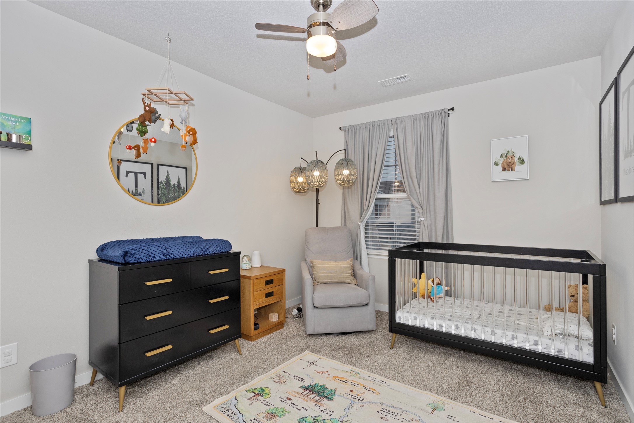 522 Elizabeth Lane NW