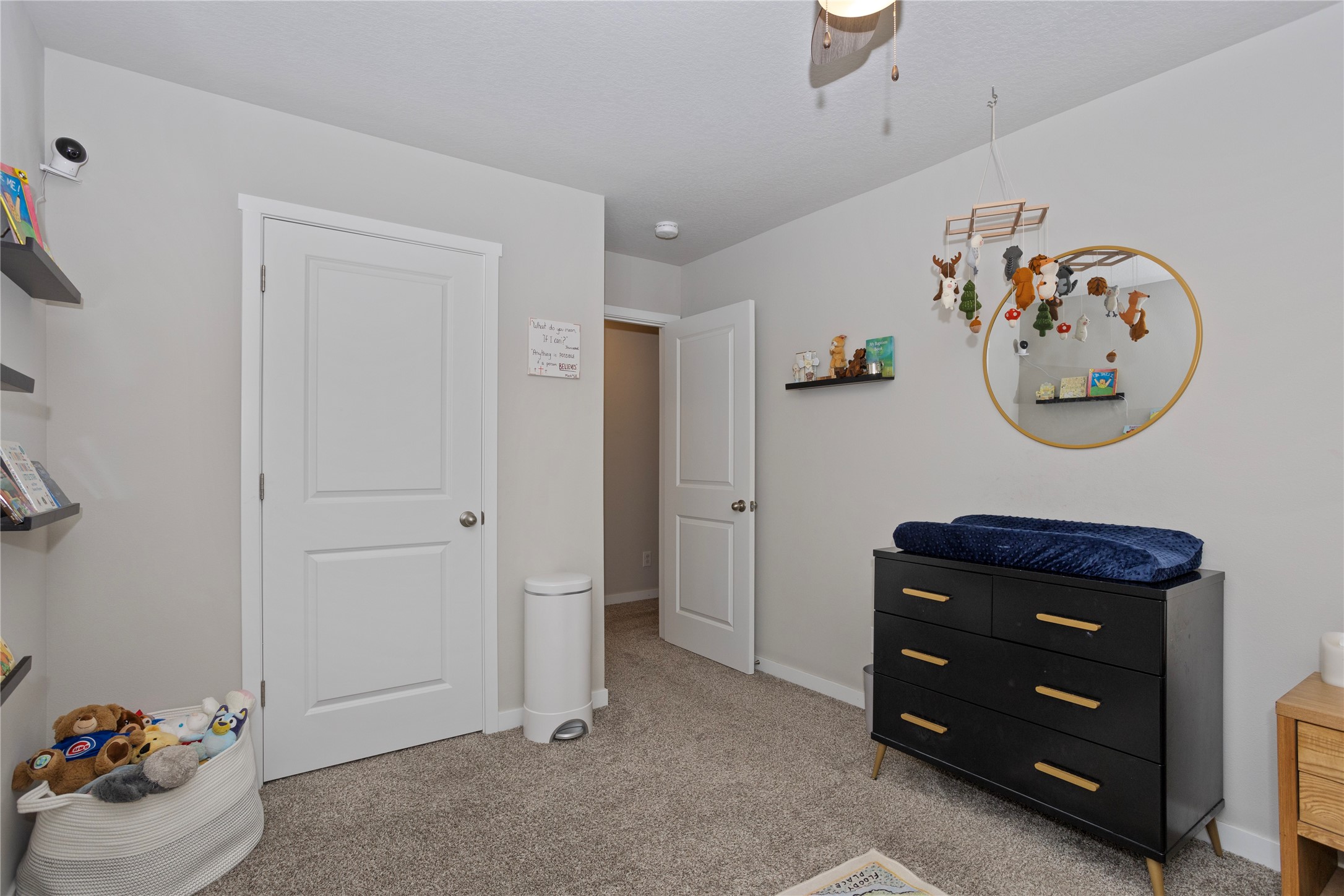 522 Elizabeth Lane NW