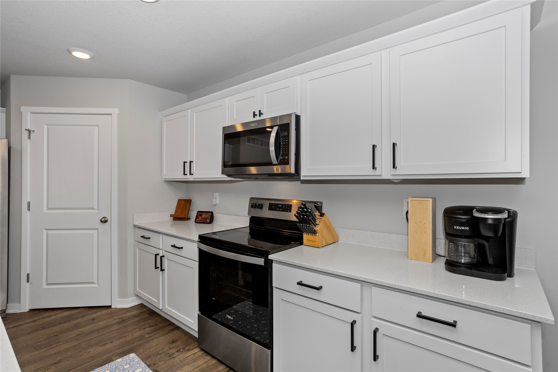 522 Elizabeth Lane NW