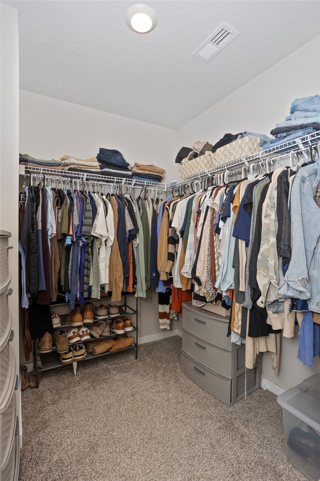 522 Elizabeth Lane NW