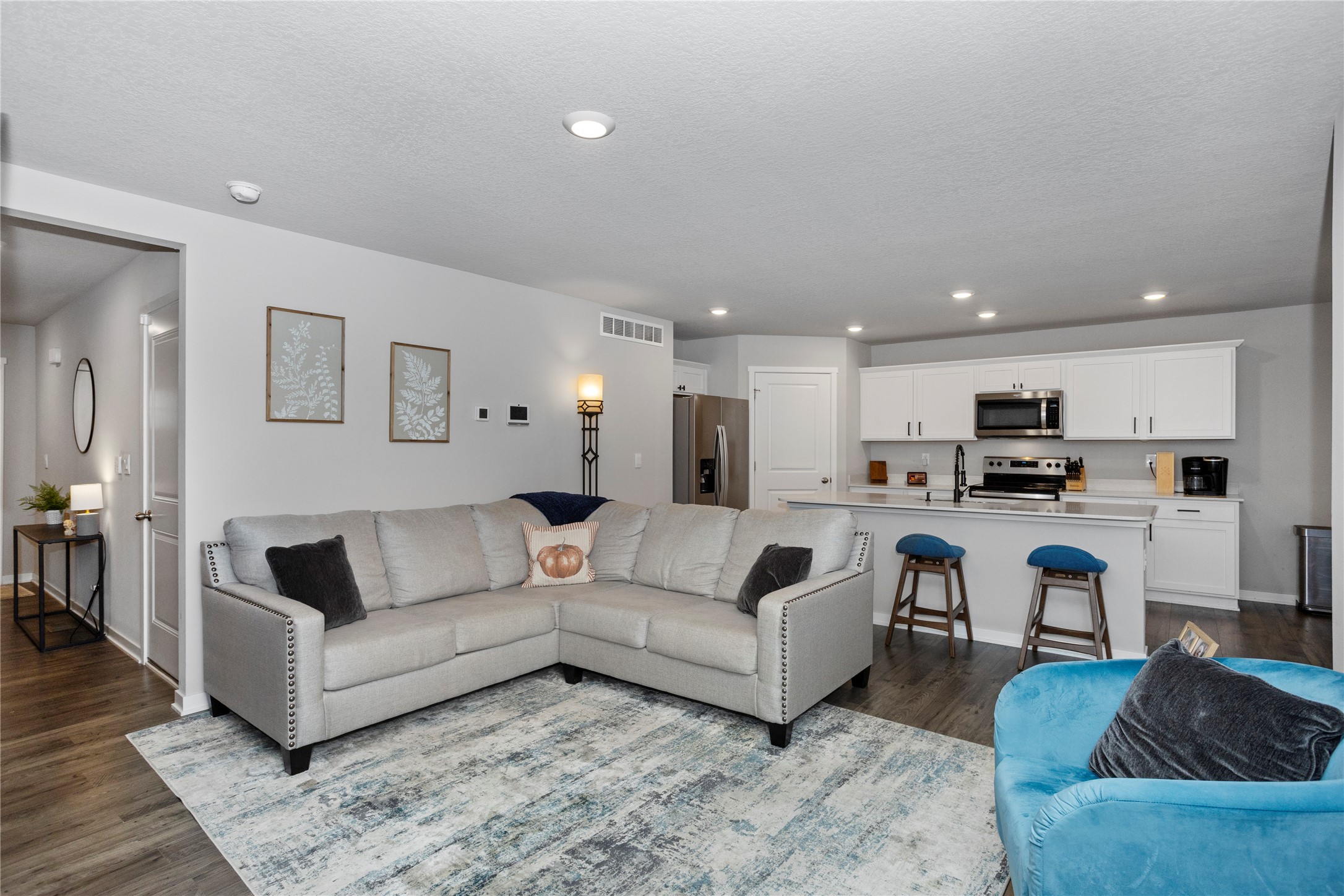 522 Elizabeth Lane NW