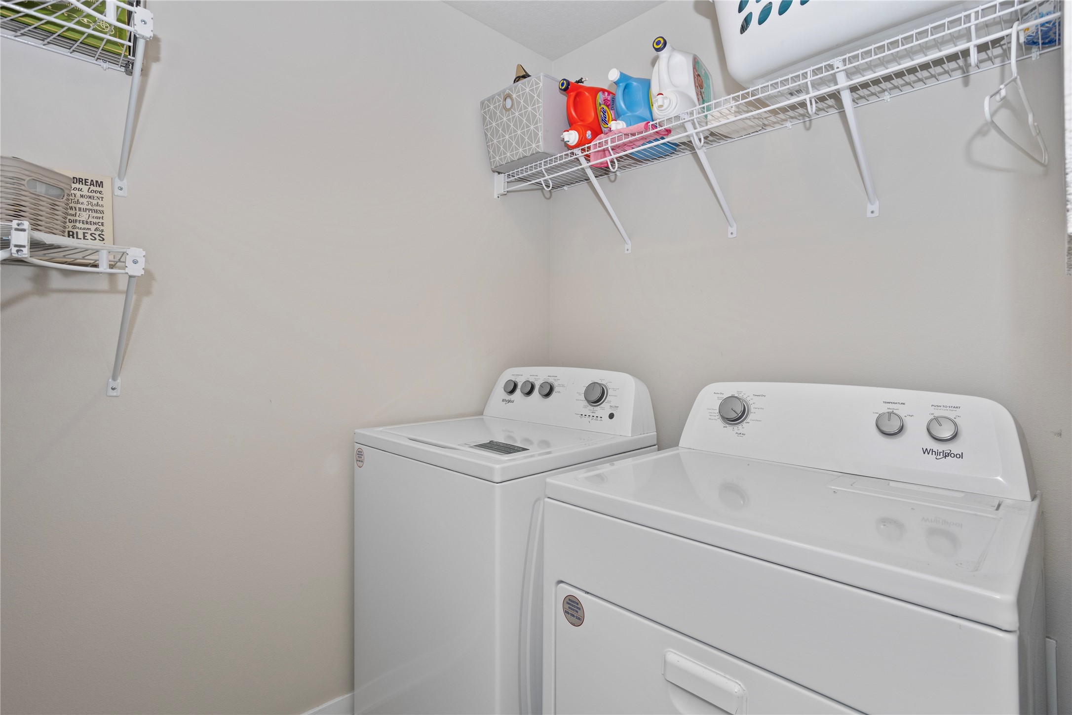 522 Elizabeth Lane NW