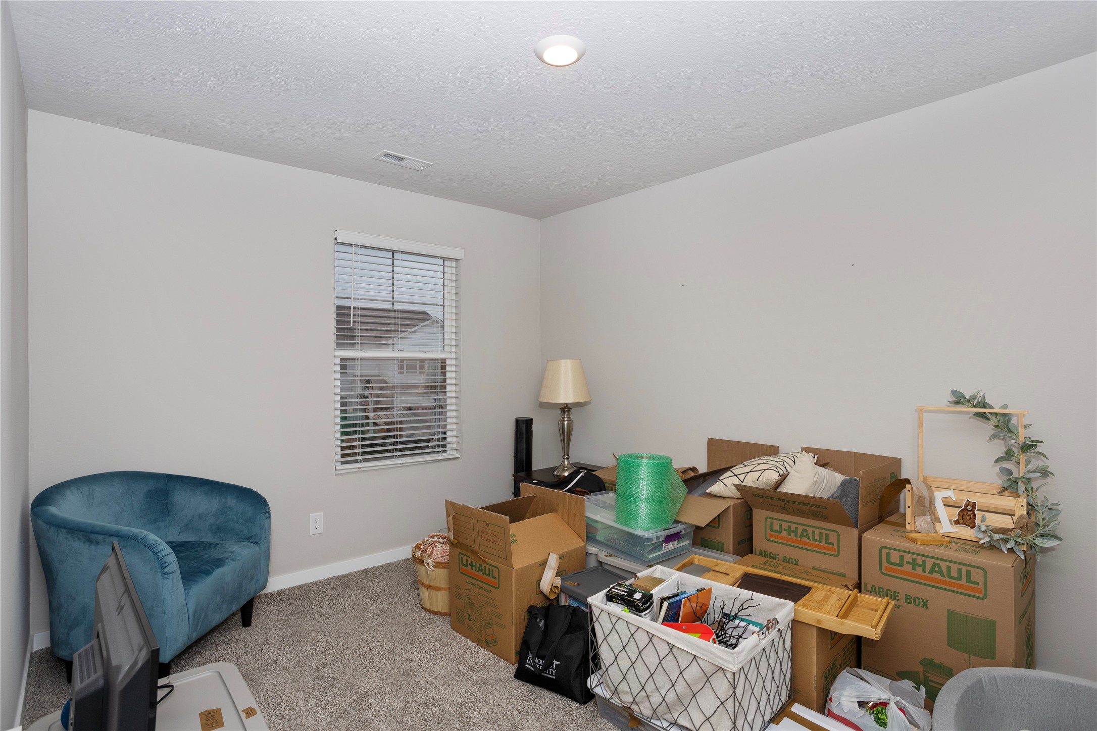 522 Elizabeth Lane NW