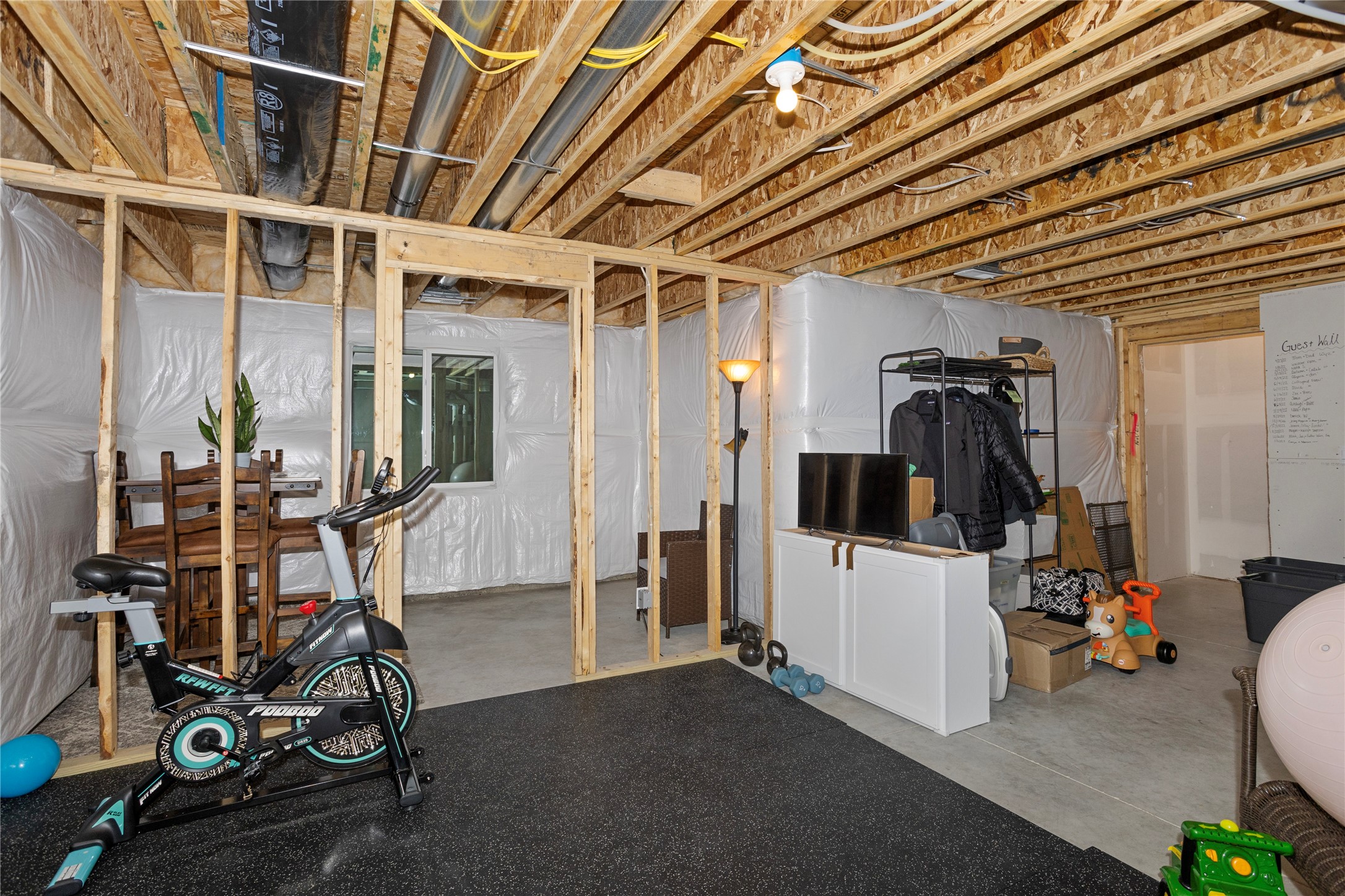 522 Elizabeth Lane NW