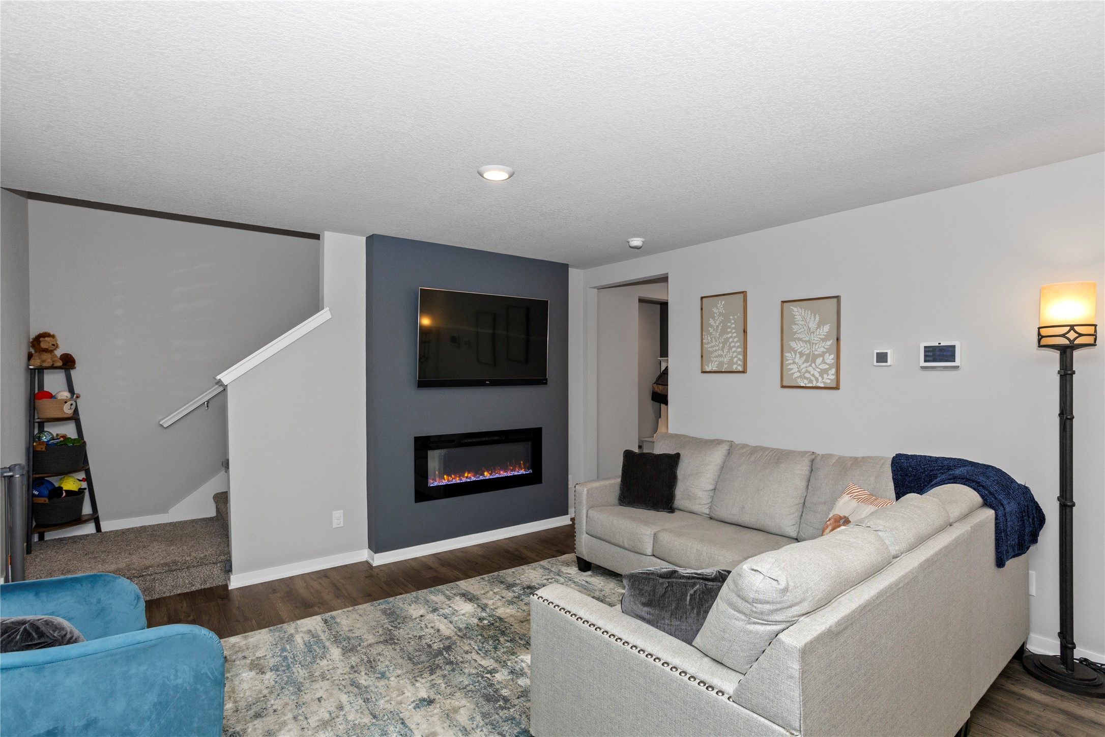 522 Elizabeth Lane NW