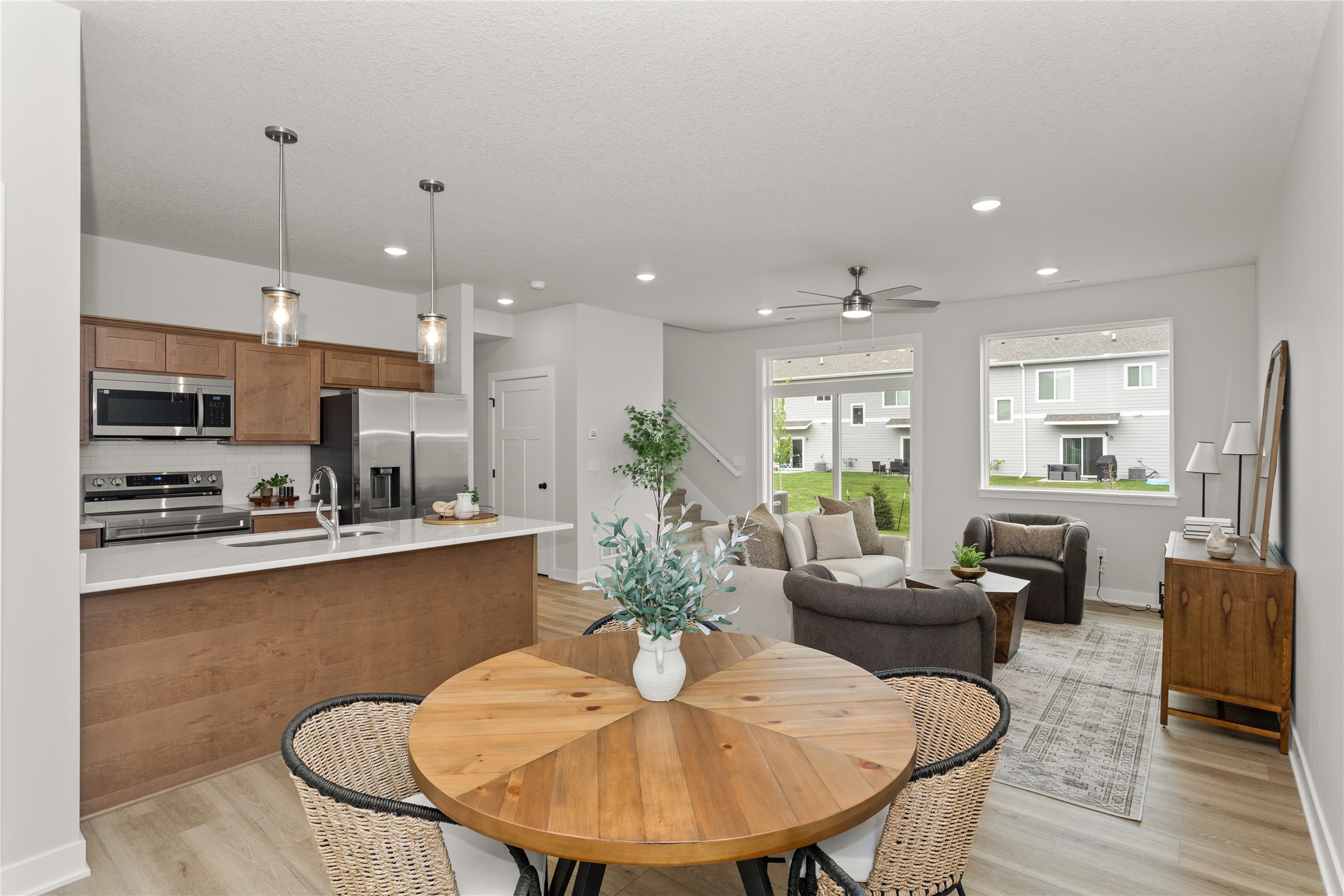 220 NW Waverly Drive