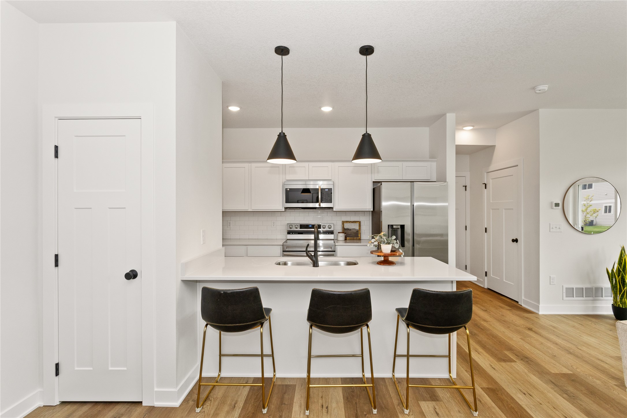 205 NW Waverly Drive