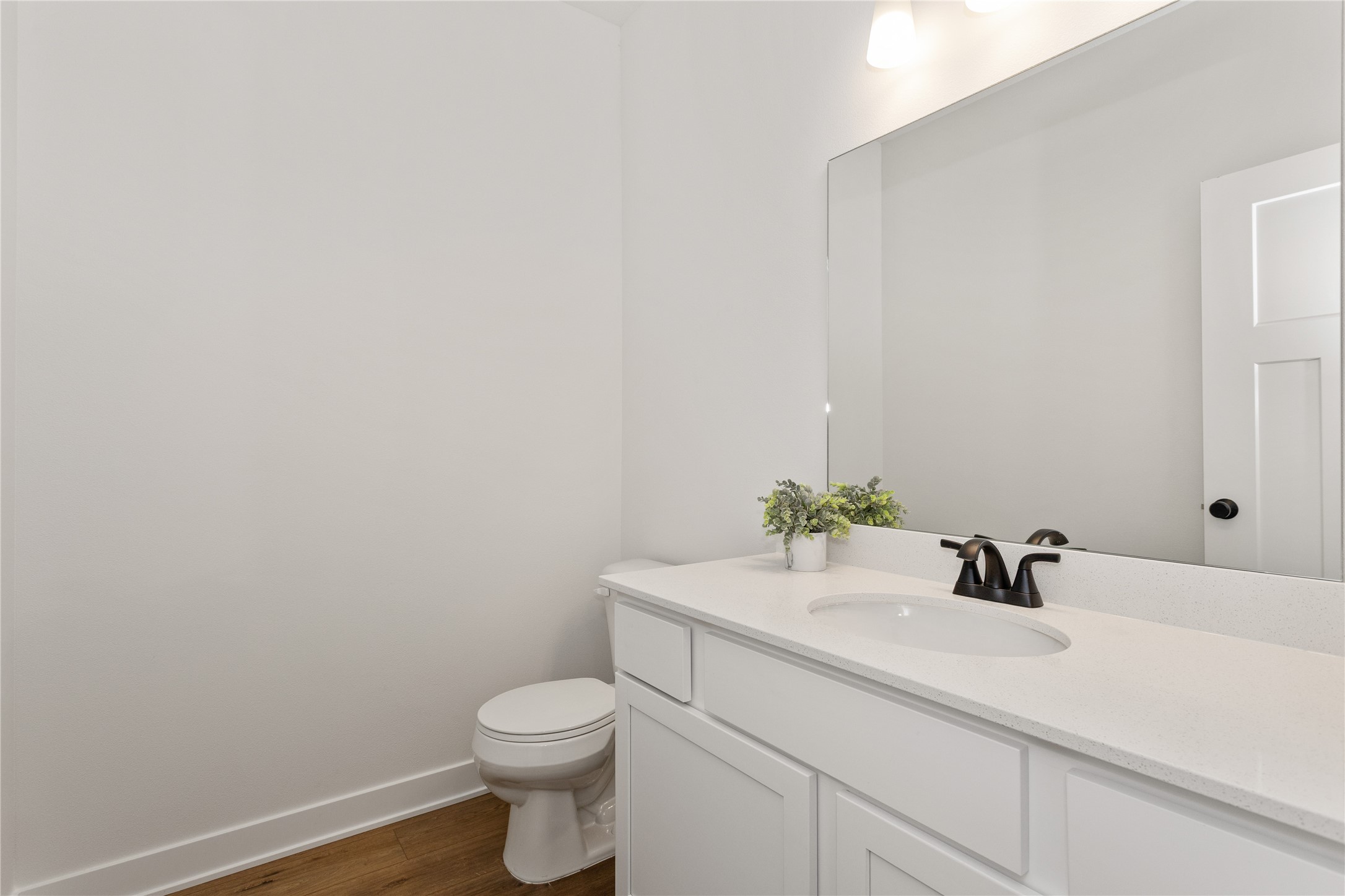 205 NW Waverly Drive