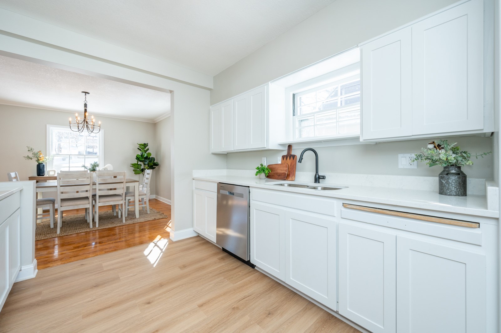 5823 Waterbury Circle