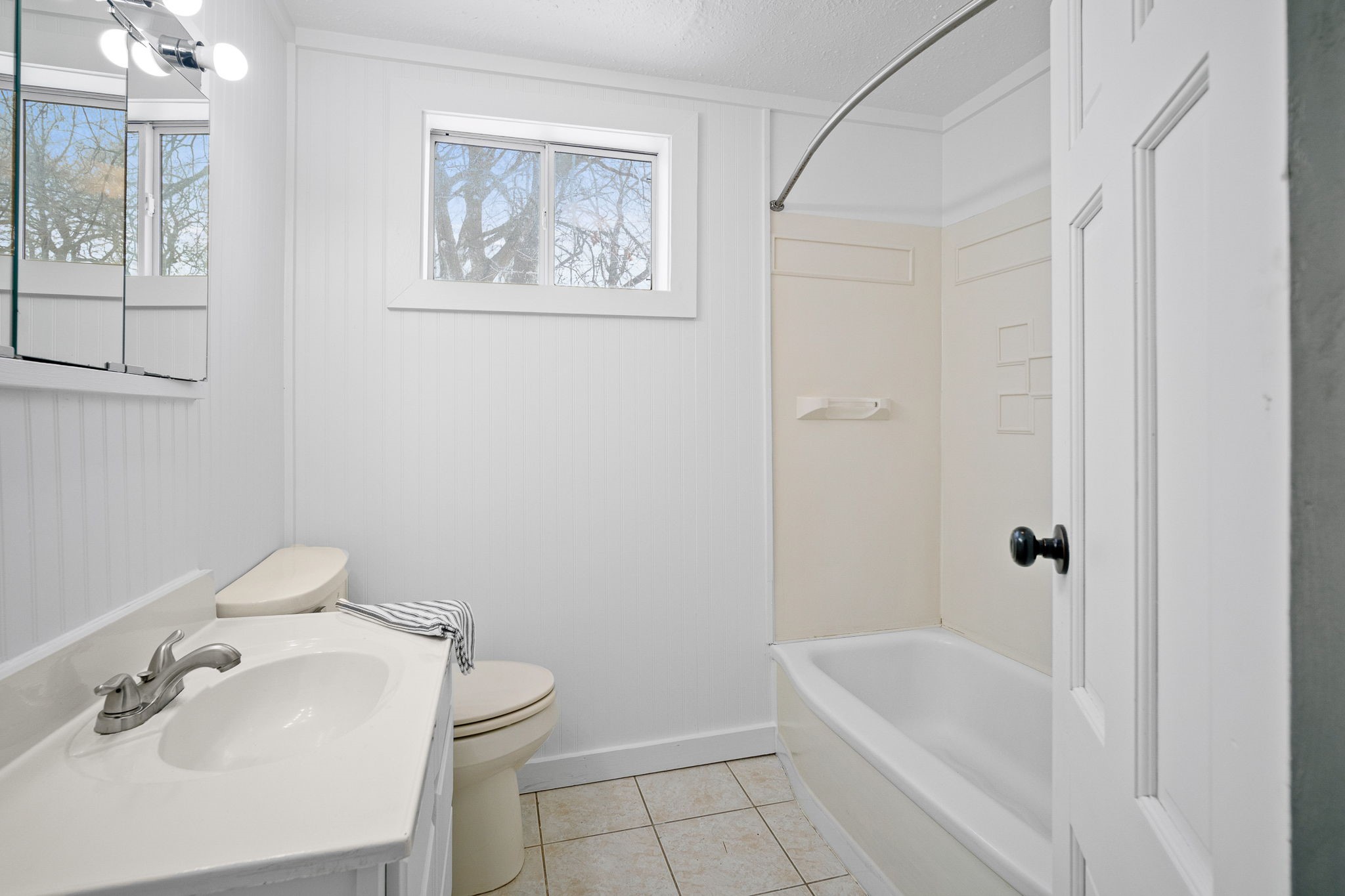 5021 Urbandale Avenue