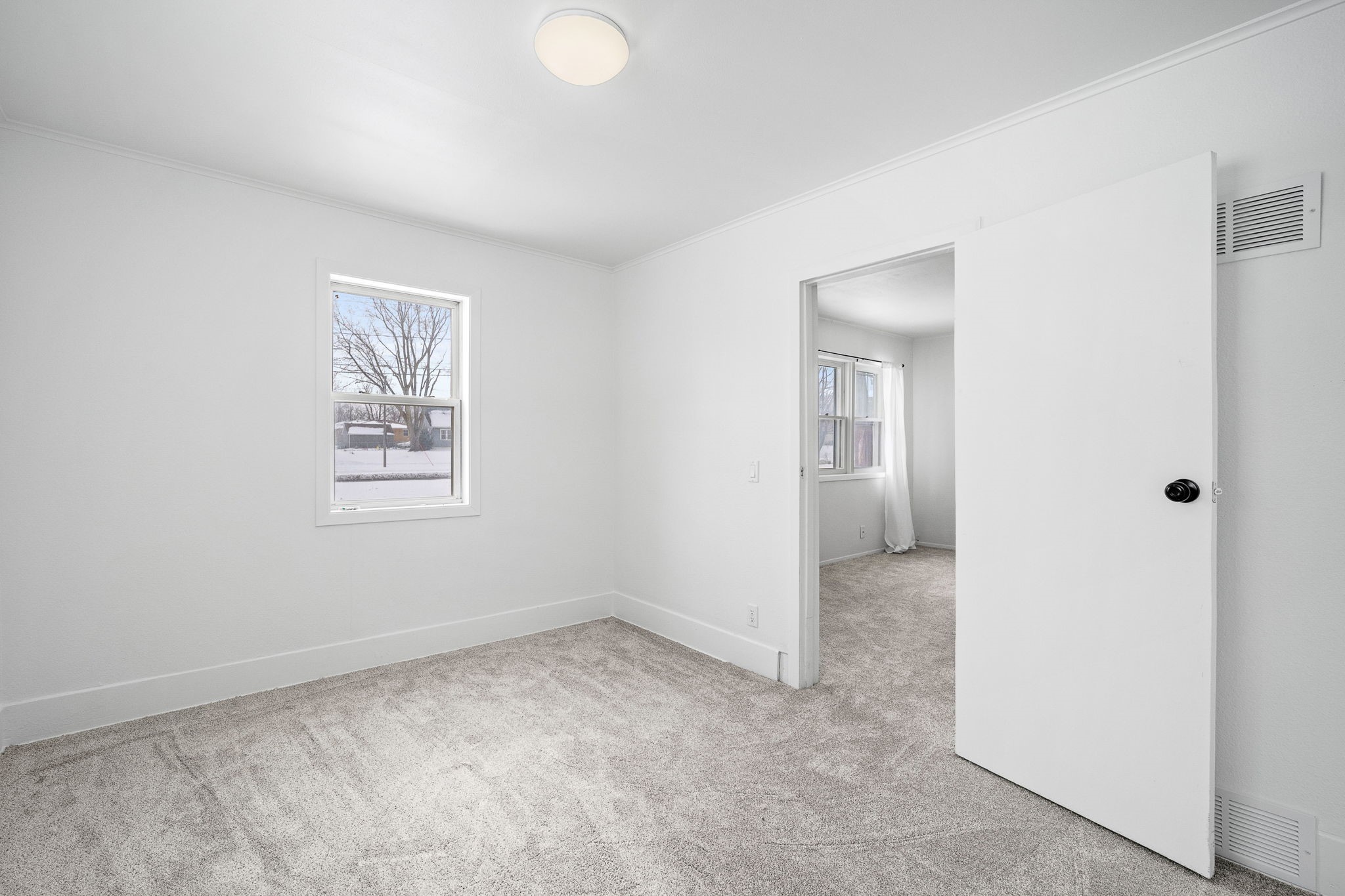 5021 Urbandale Avenue