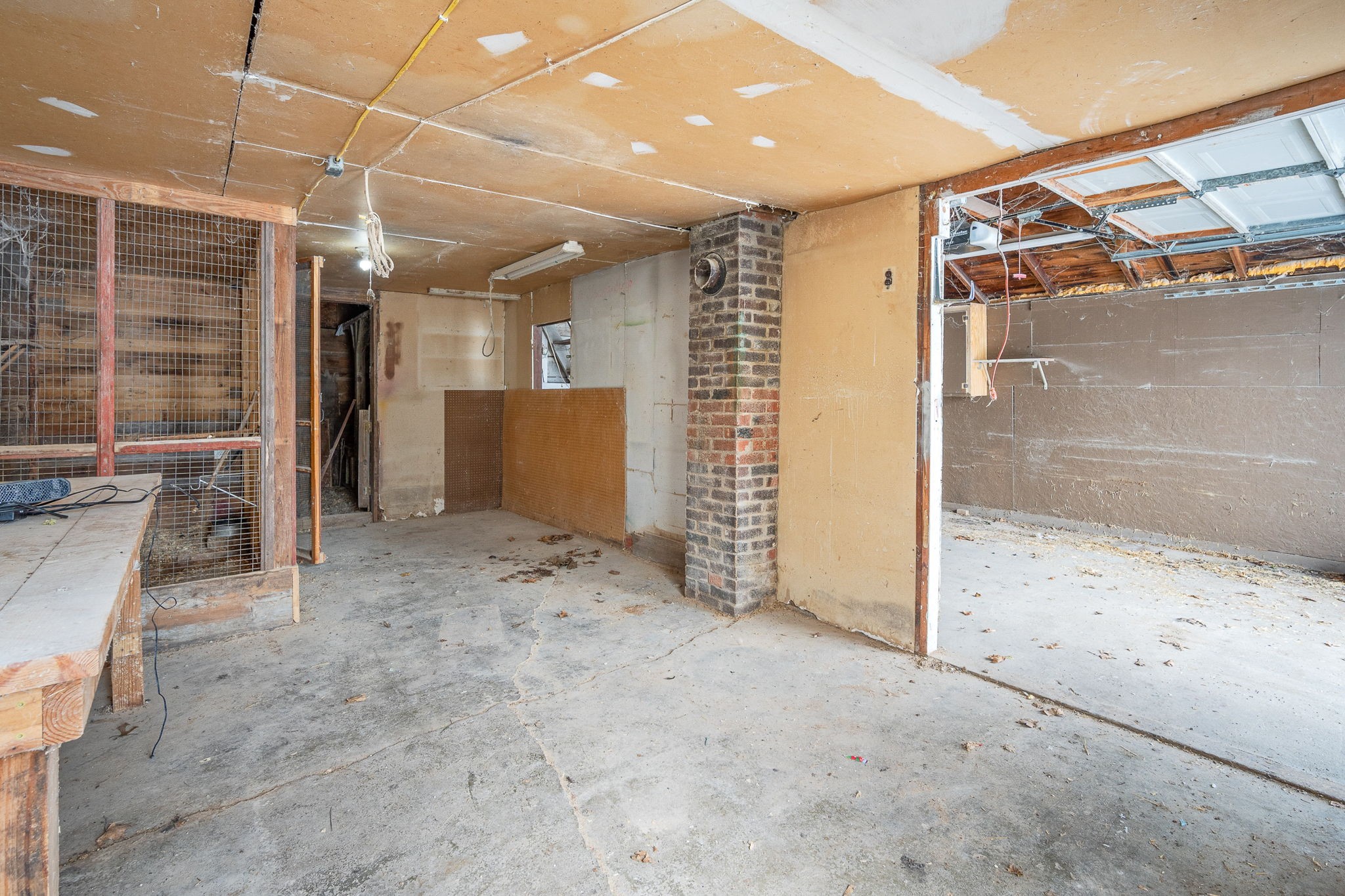 5021 Urbandale Avenue