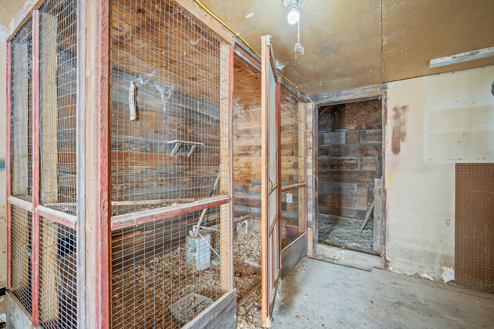 5021 Urbandale Avenue