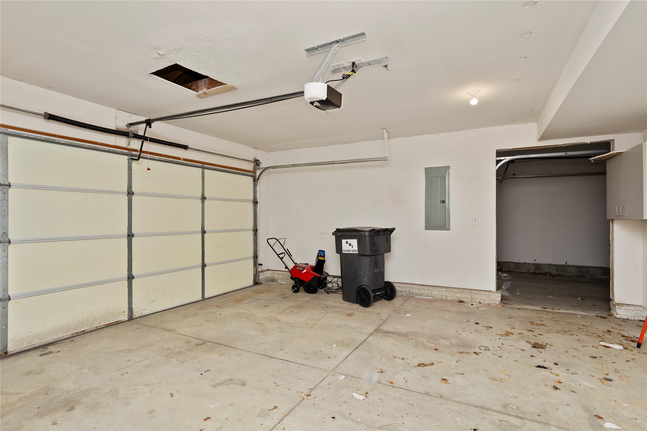 2908 SW Chestnut Drive