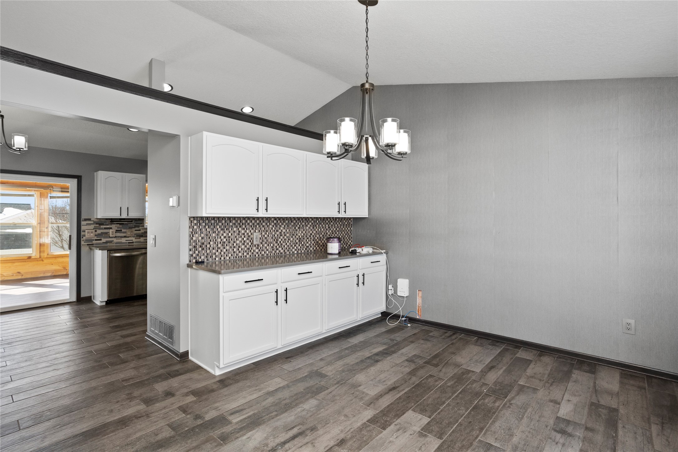 2908 SW Chestnut Drive