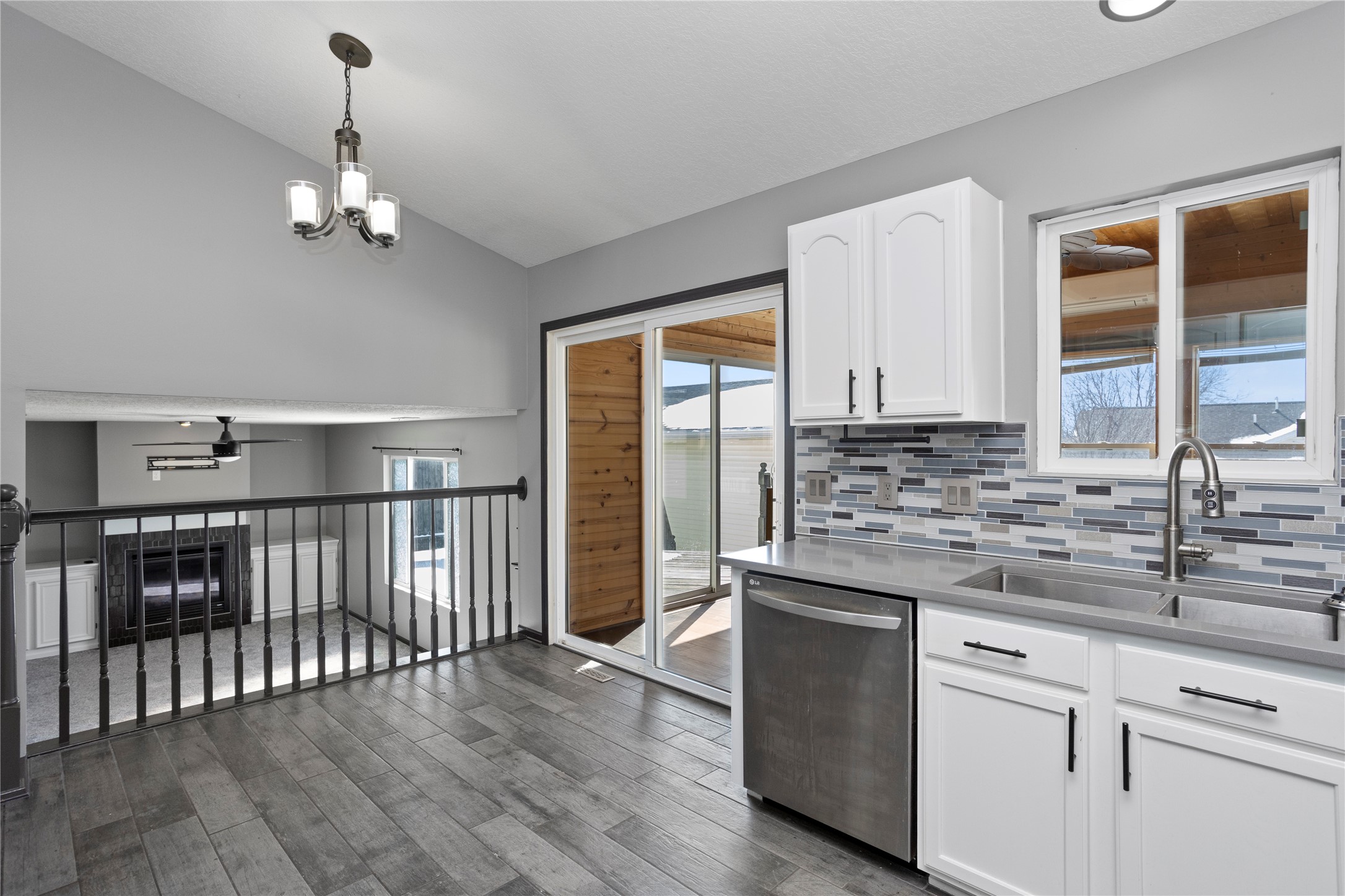 2908 SW Chestnut Drive