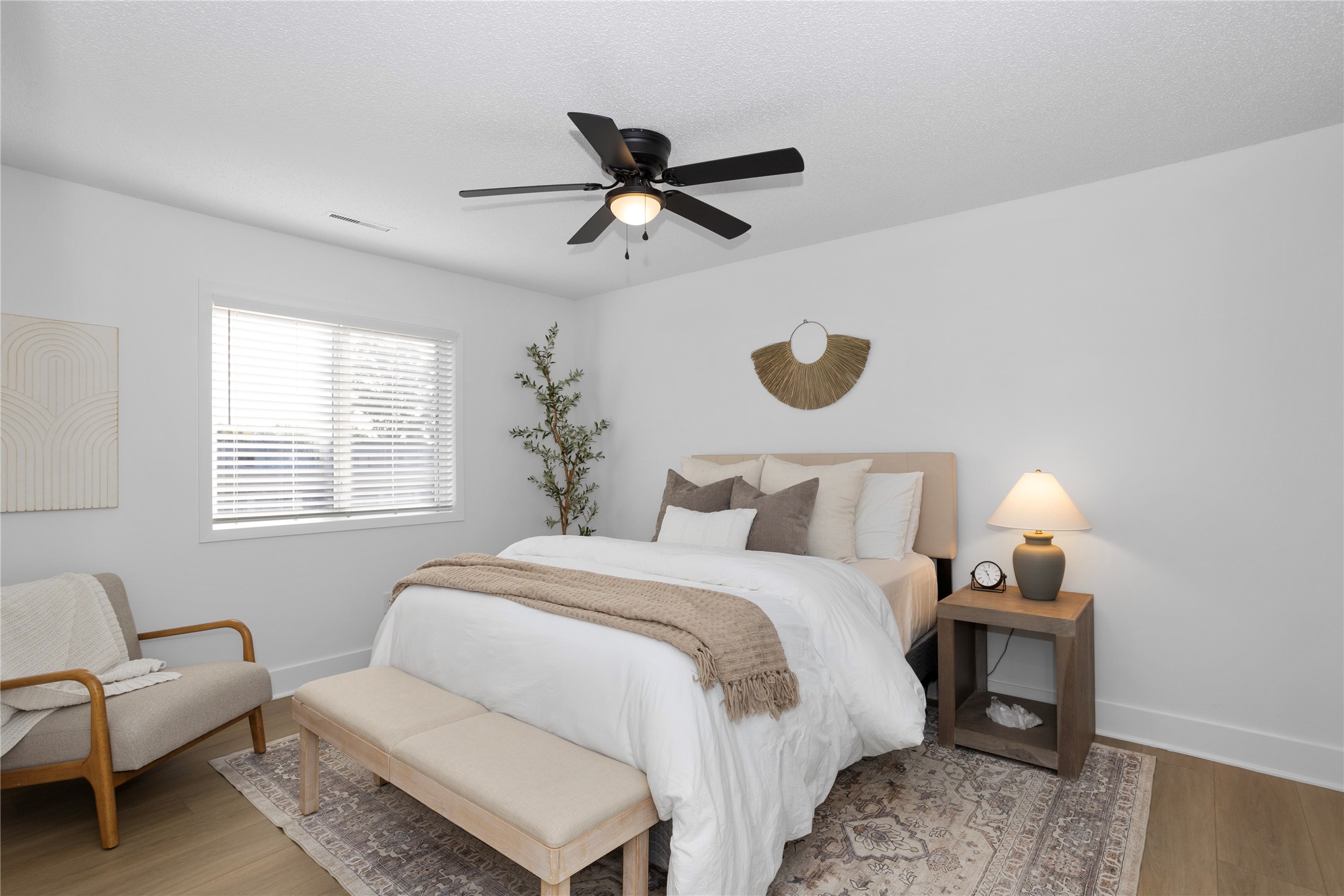 4865 Woodland Avenue 1