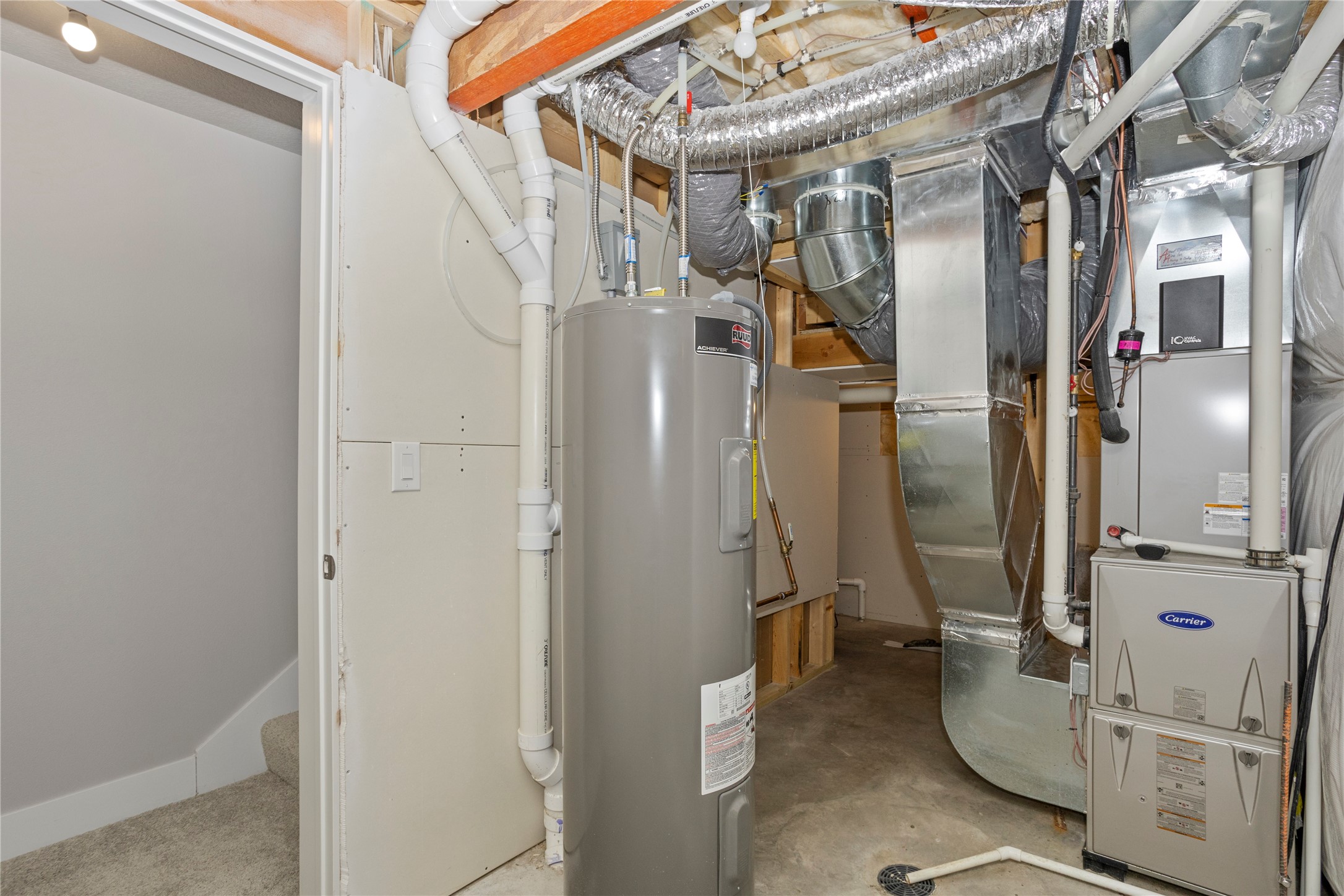 504 NE Whitetail Drive