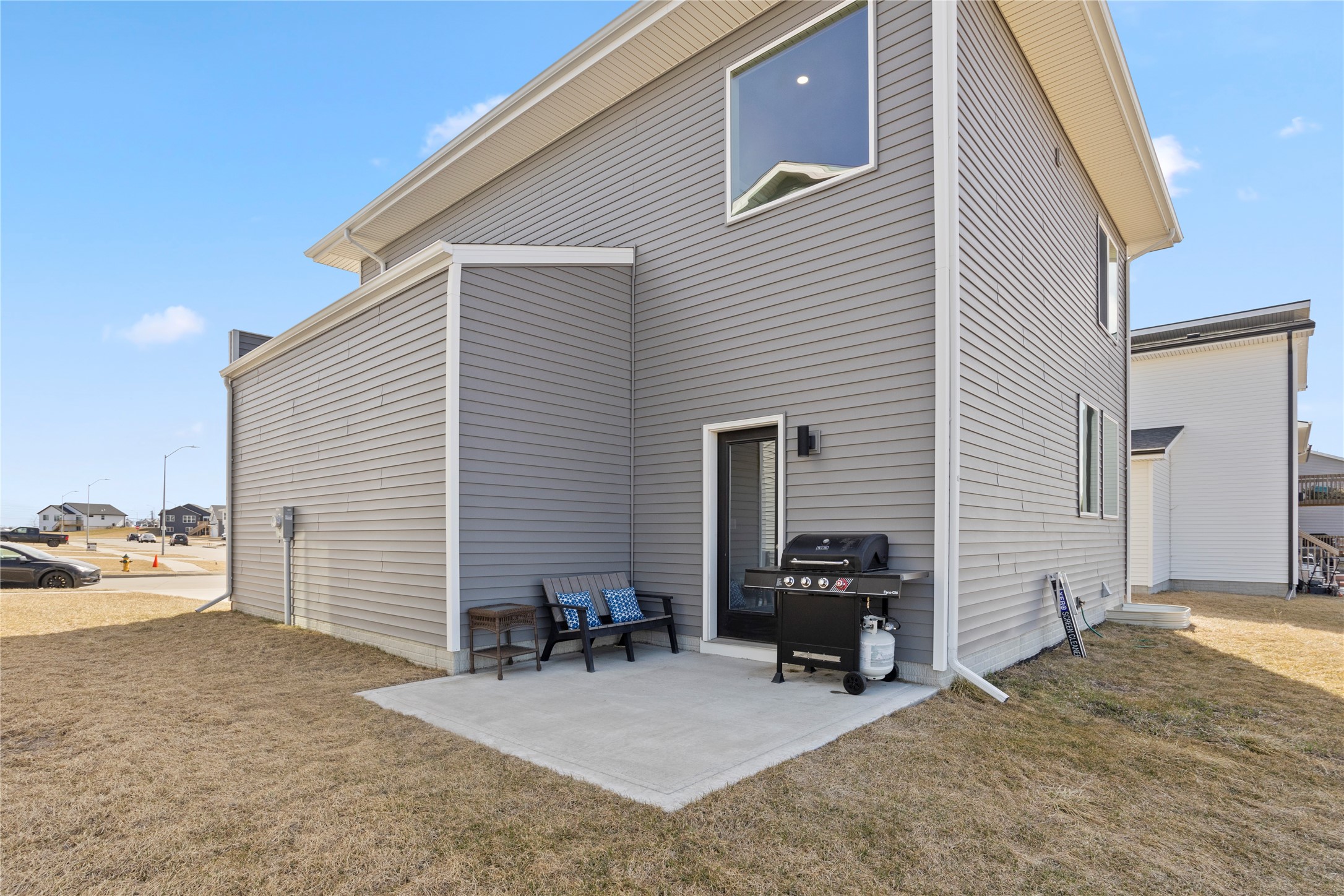 504 NE Whitetail Drive