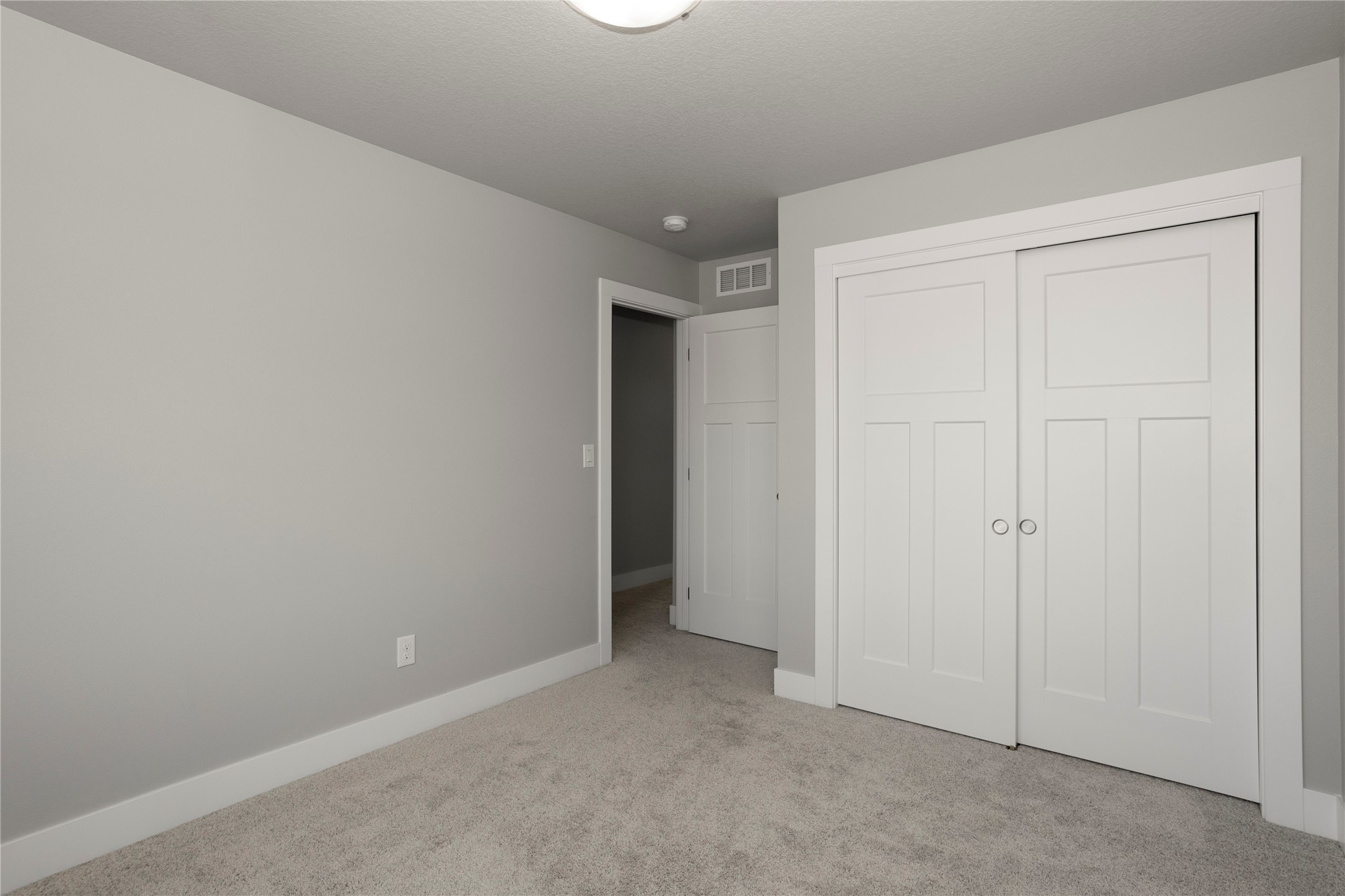 504 NE Whitetail Drive