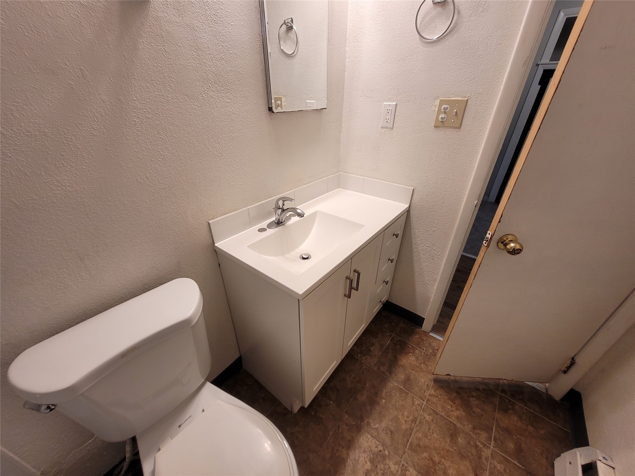 2900 Easton Boulevard