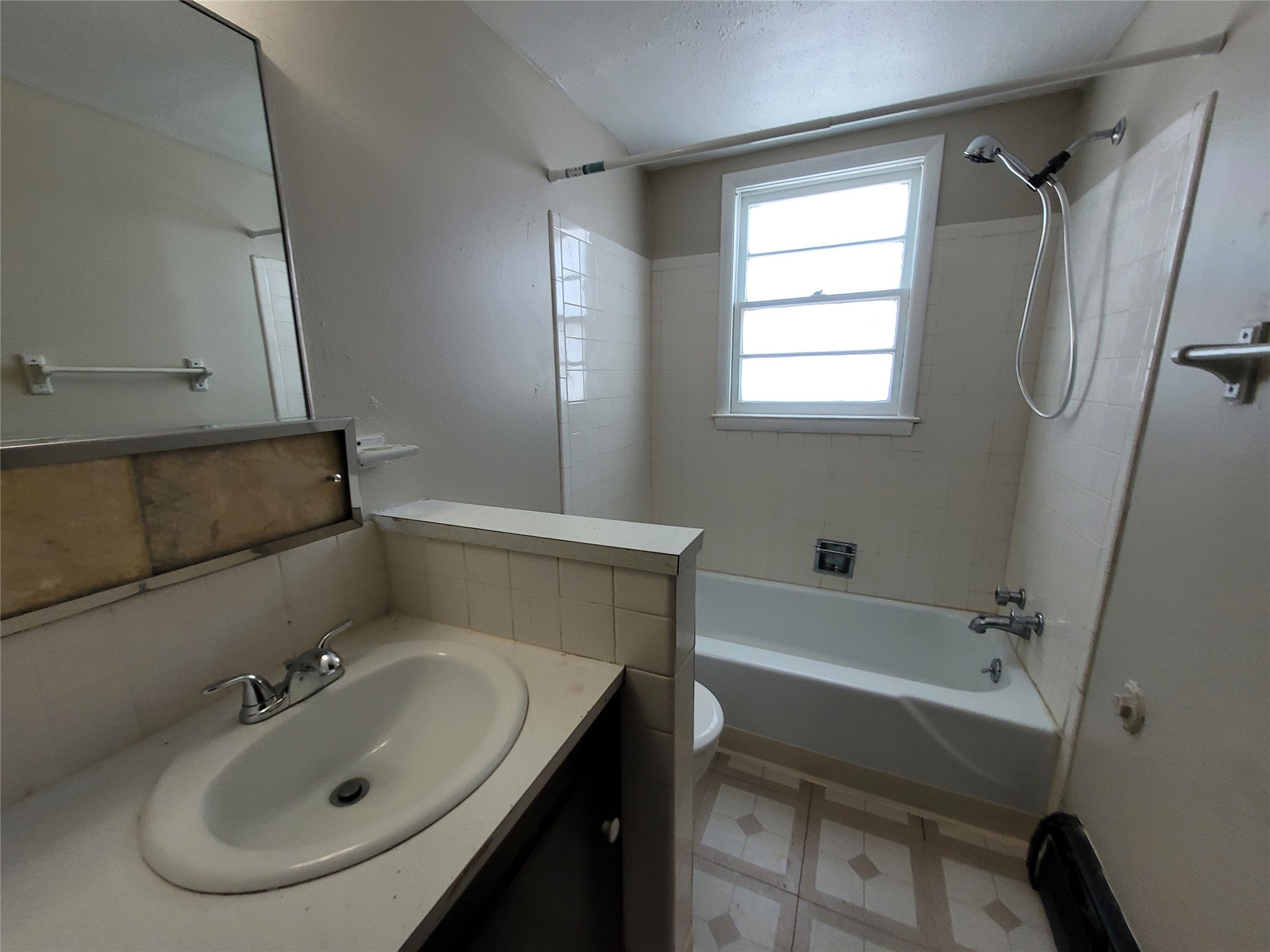 2900 Easton Boulevard