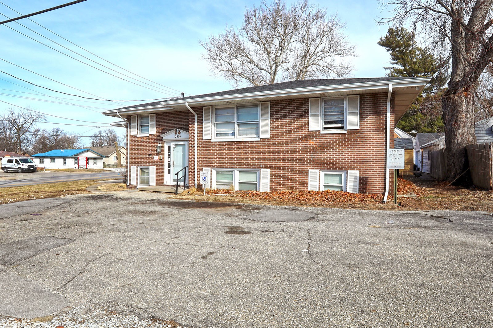 2900 Easton Boulevard