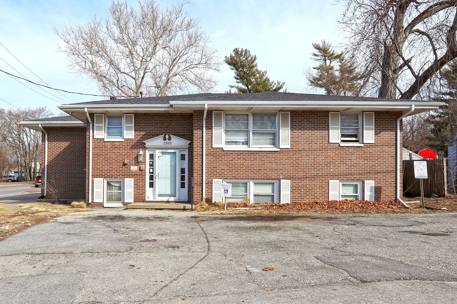 2900 Easton Boulevard