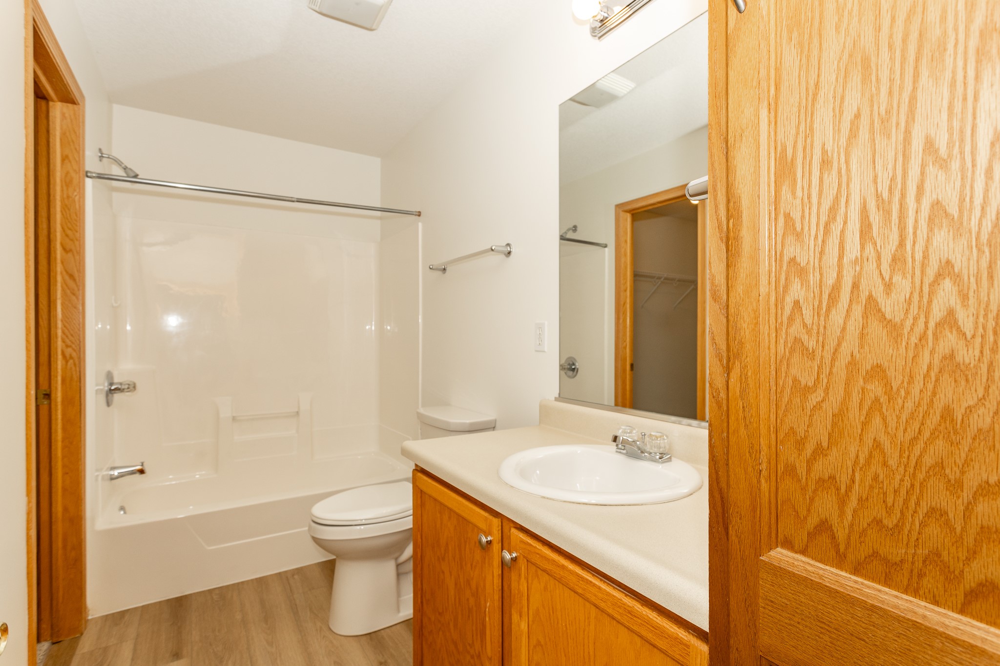 500 N Valley Drive 202