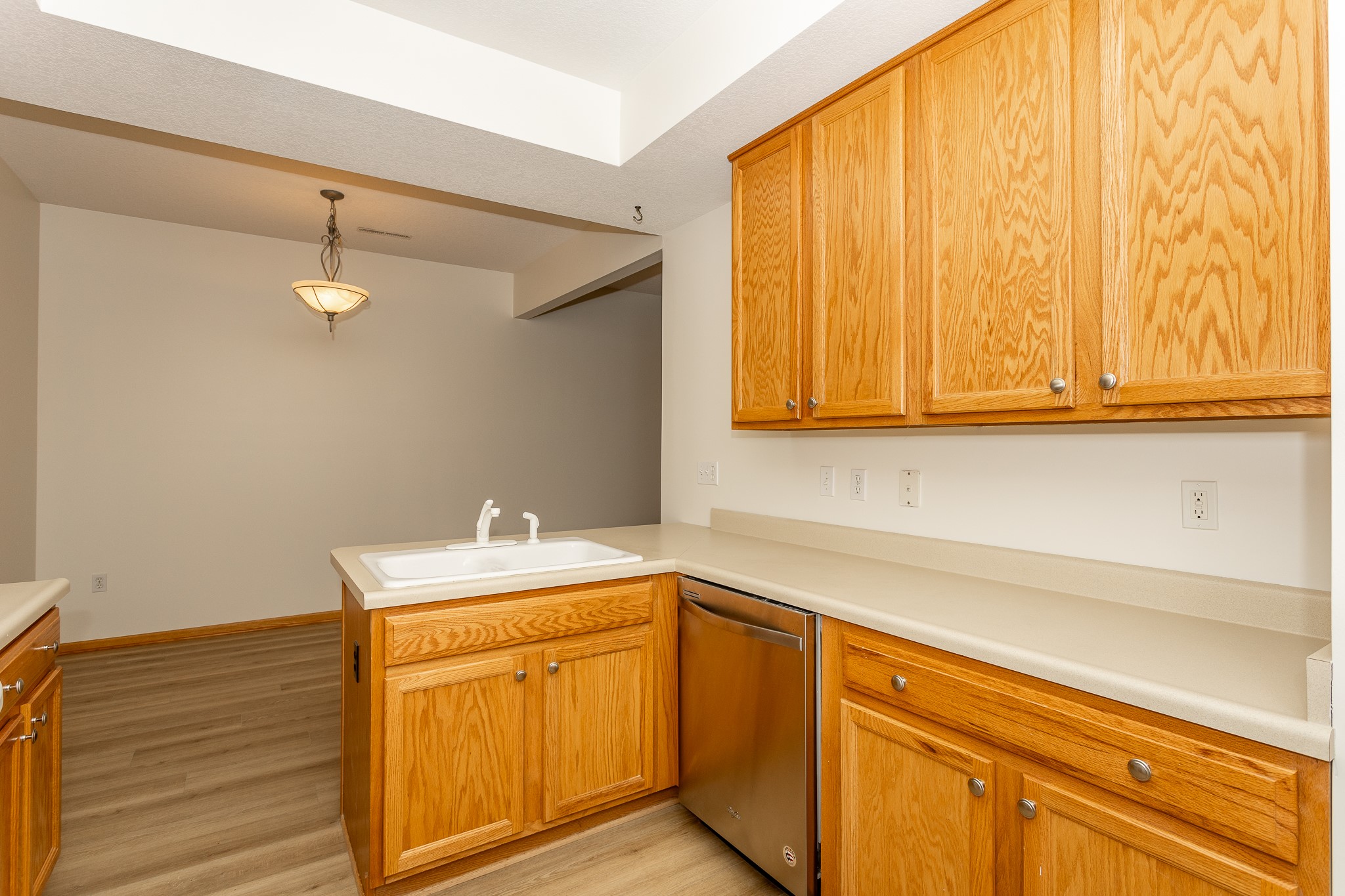 500 N Valley Drive 202