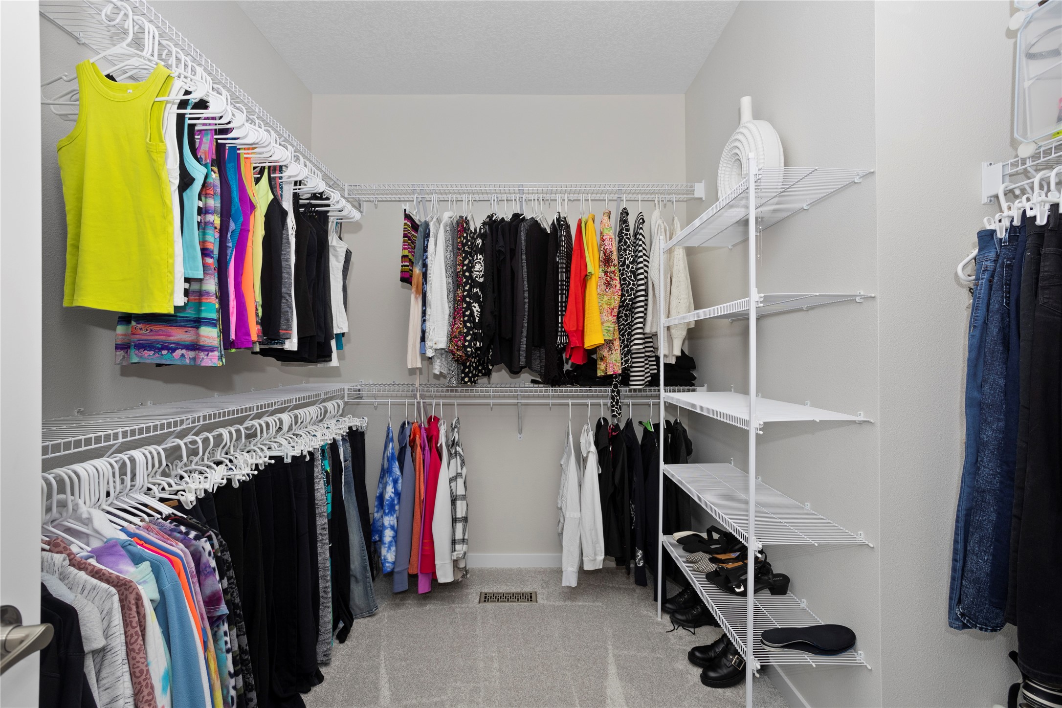 2805 NW Boulder Point Place