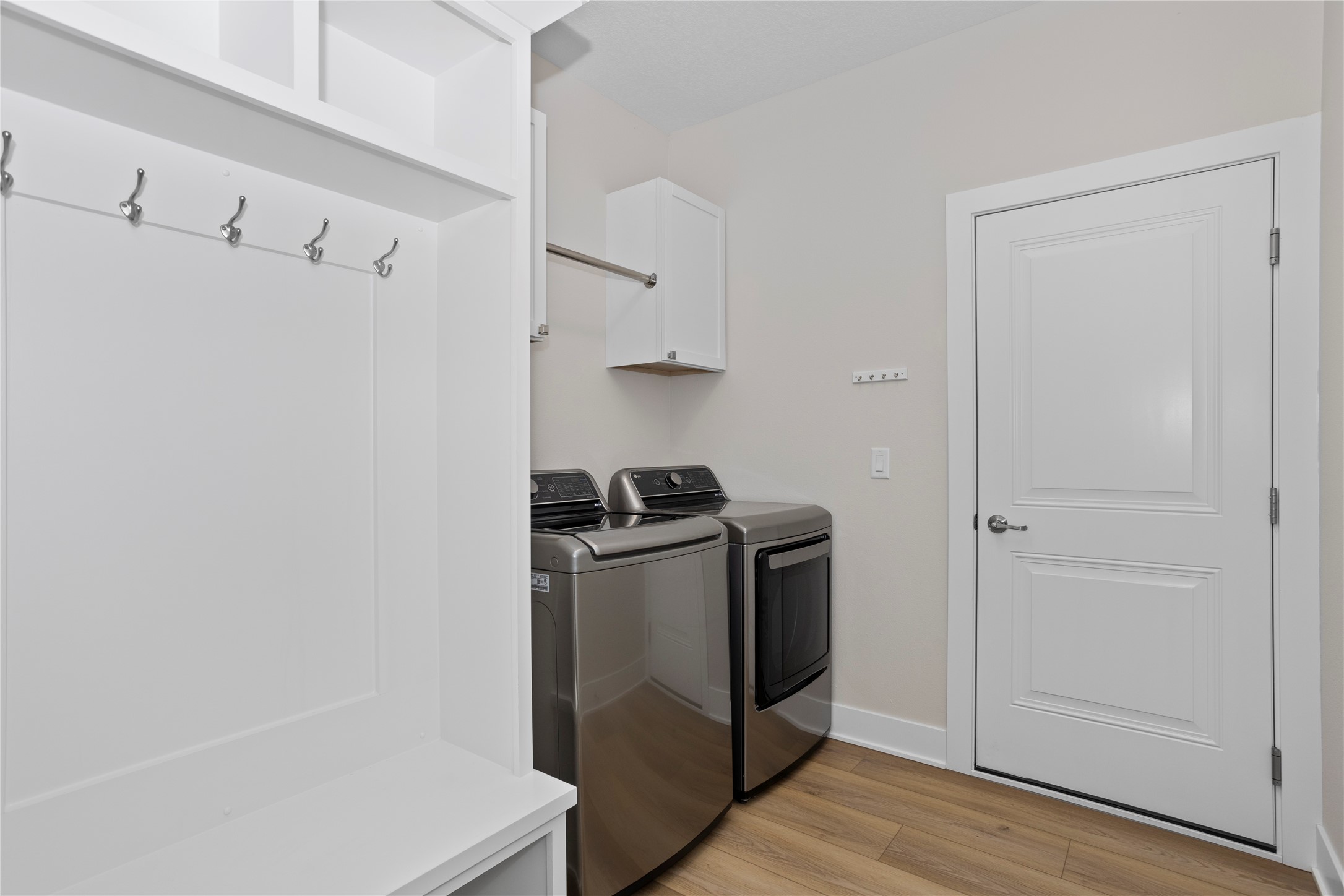 2805 NW Boulder Point Place