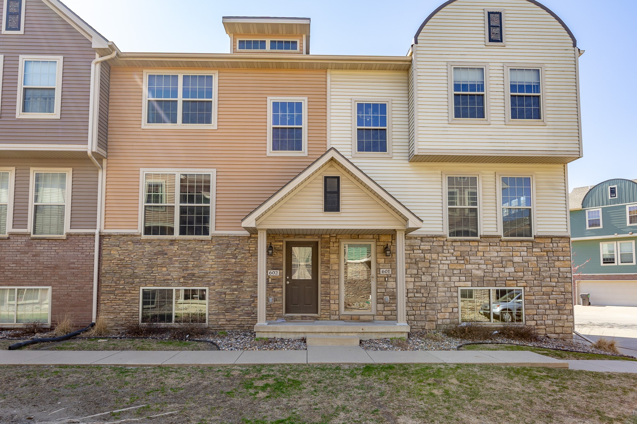 3600 SE Glenstone Drive 602