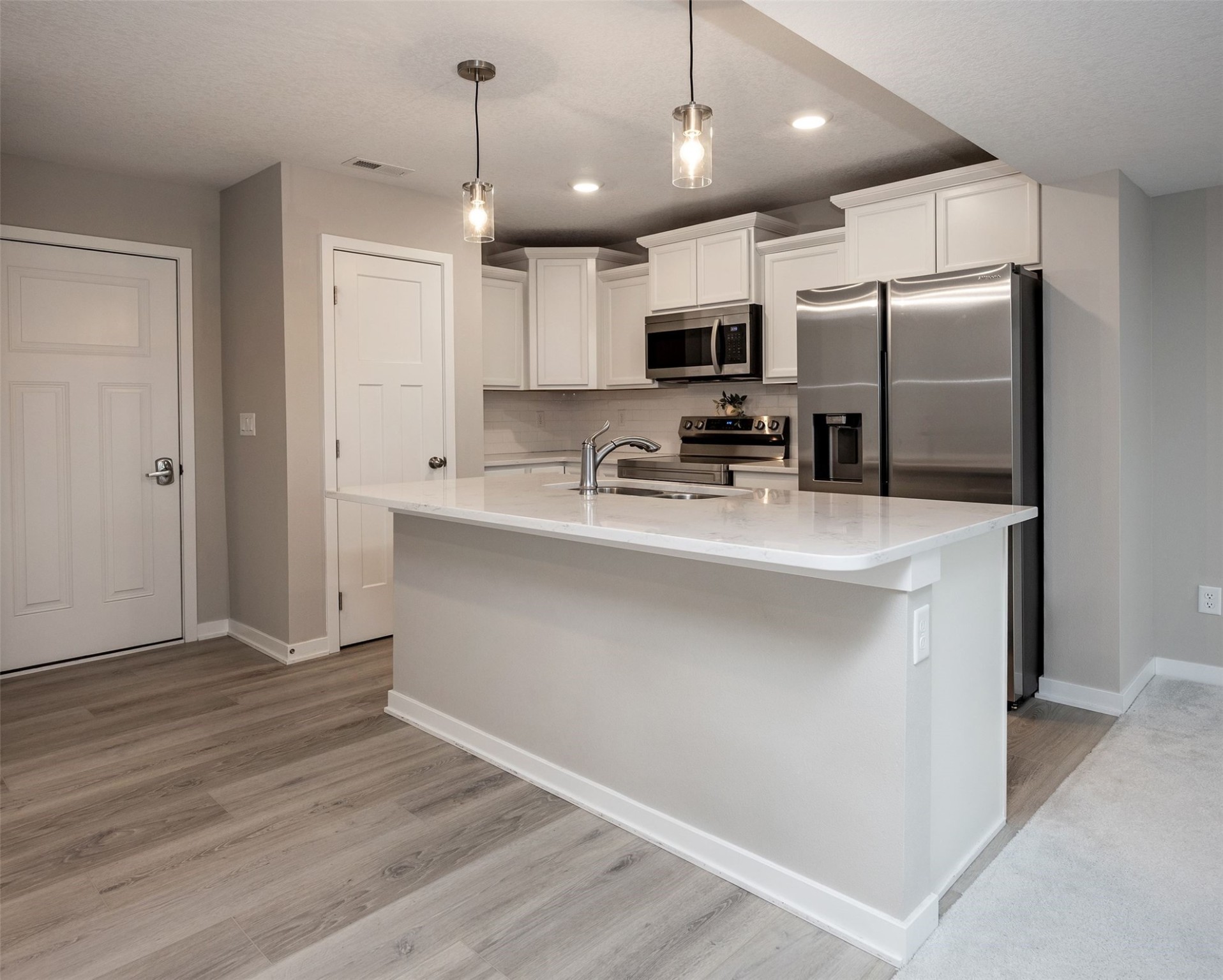 2610 SE Osier Avenue