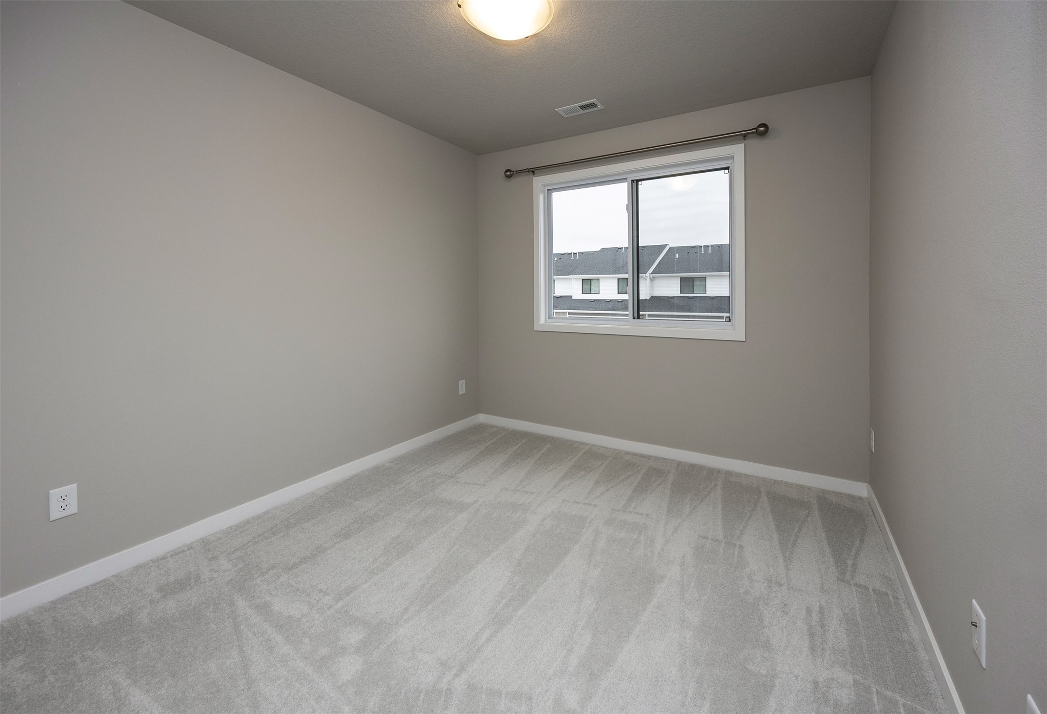 2610 SE Osier Avenue