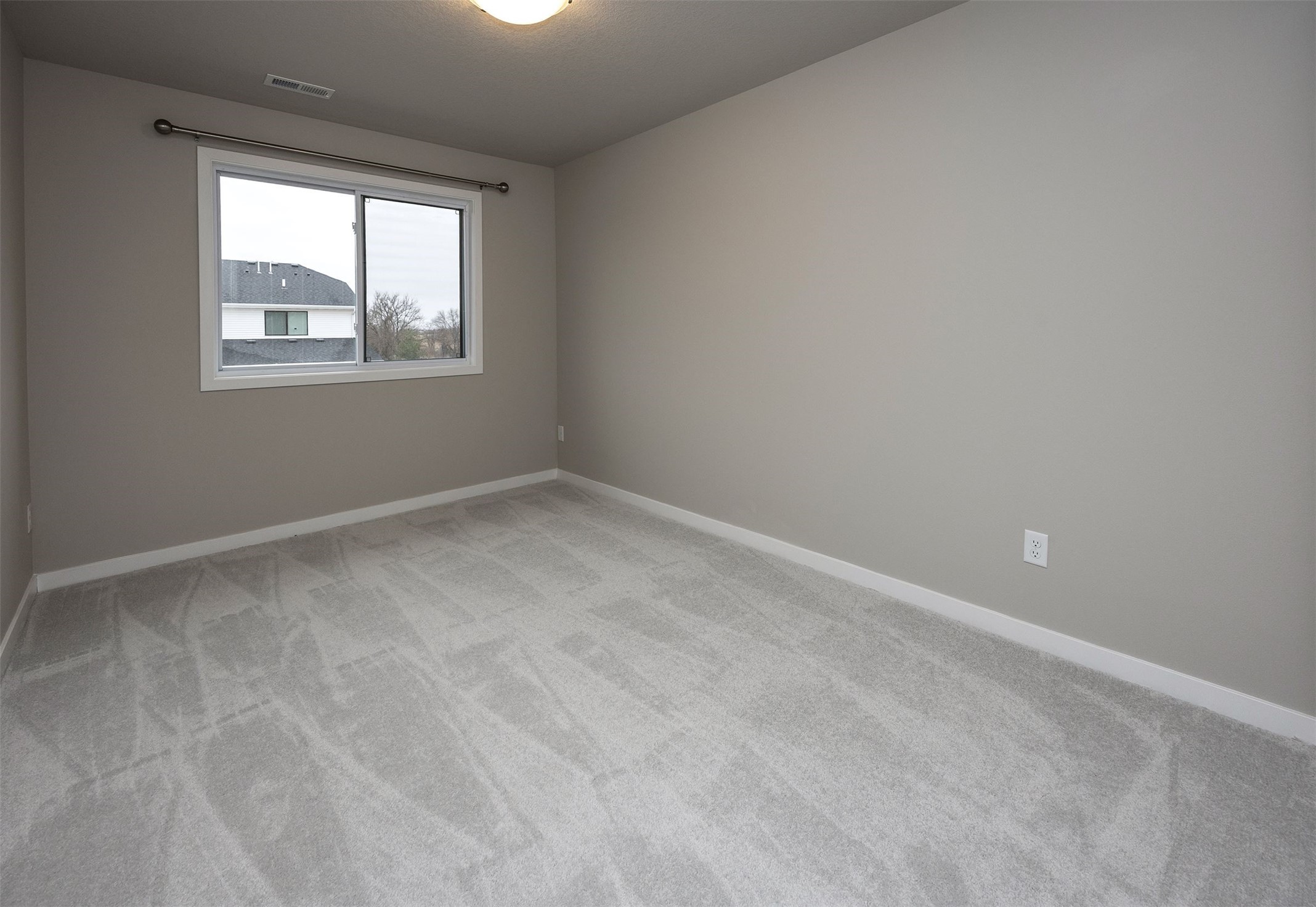 2610 SE Osier Avenue