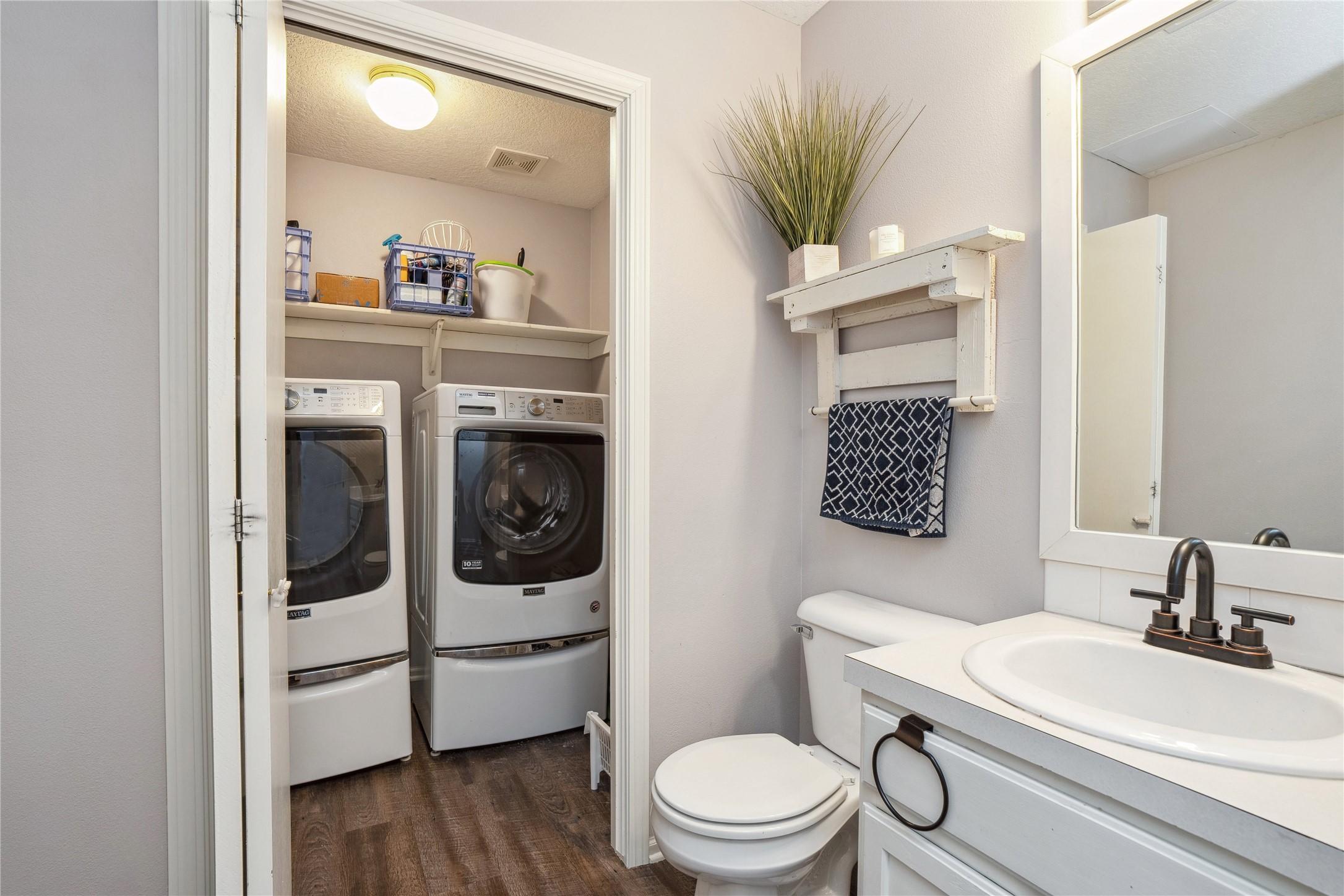 4465 Meadow Valley Drive