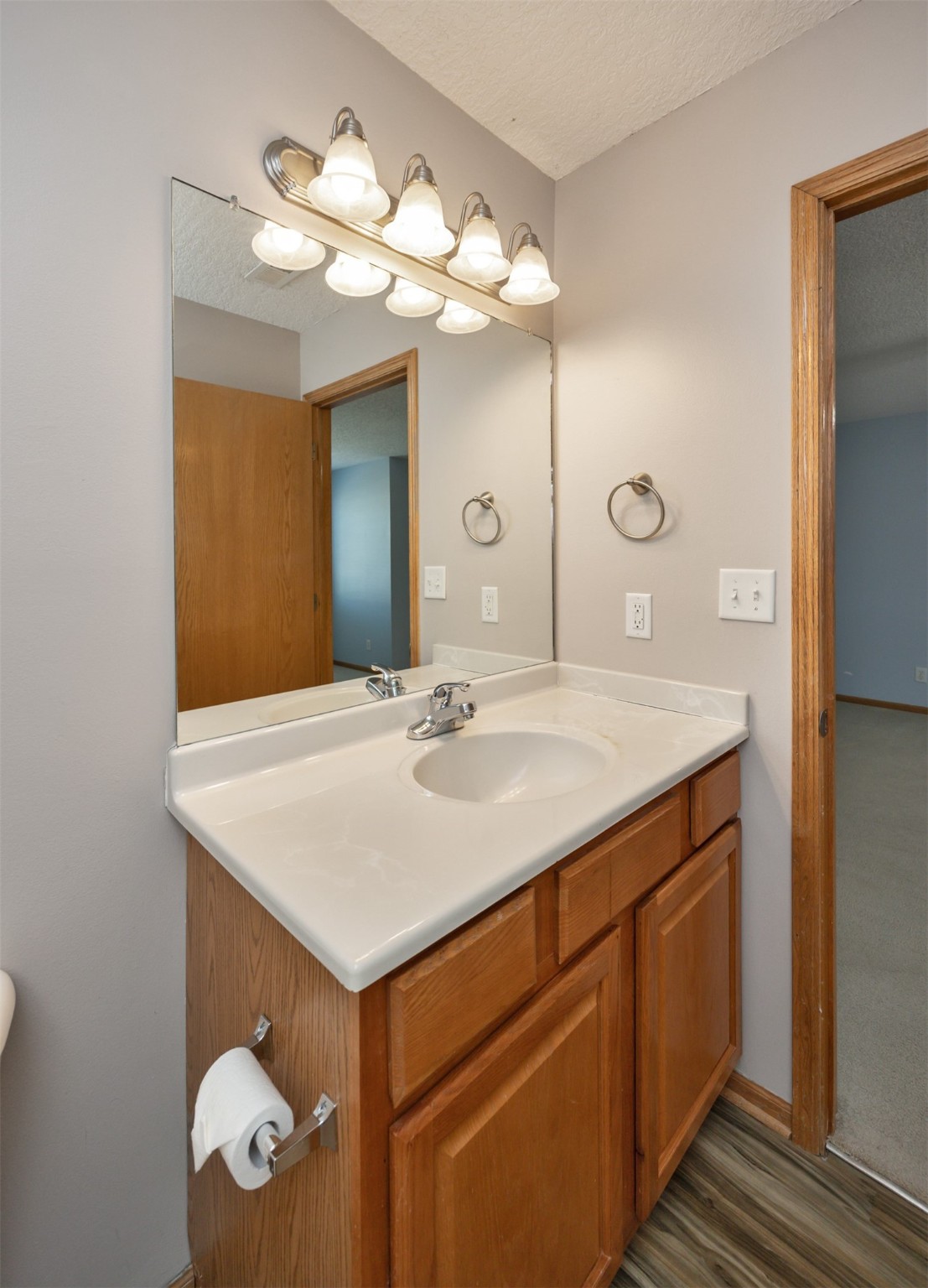 687 SE Williams Court