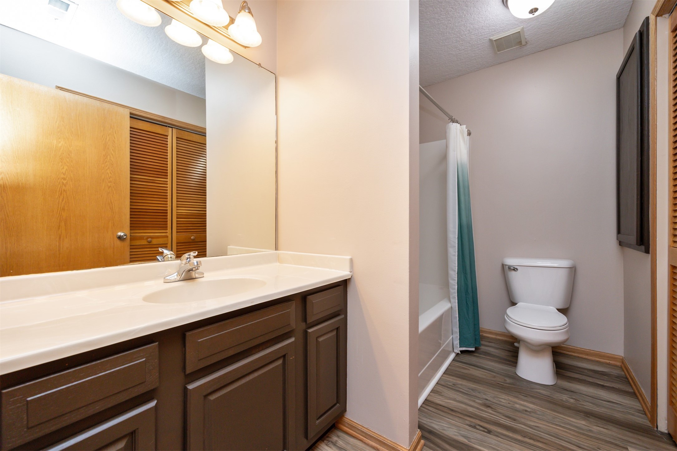 687 SE Williams Court