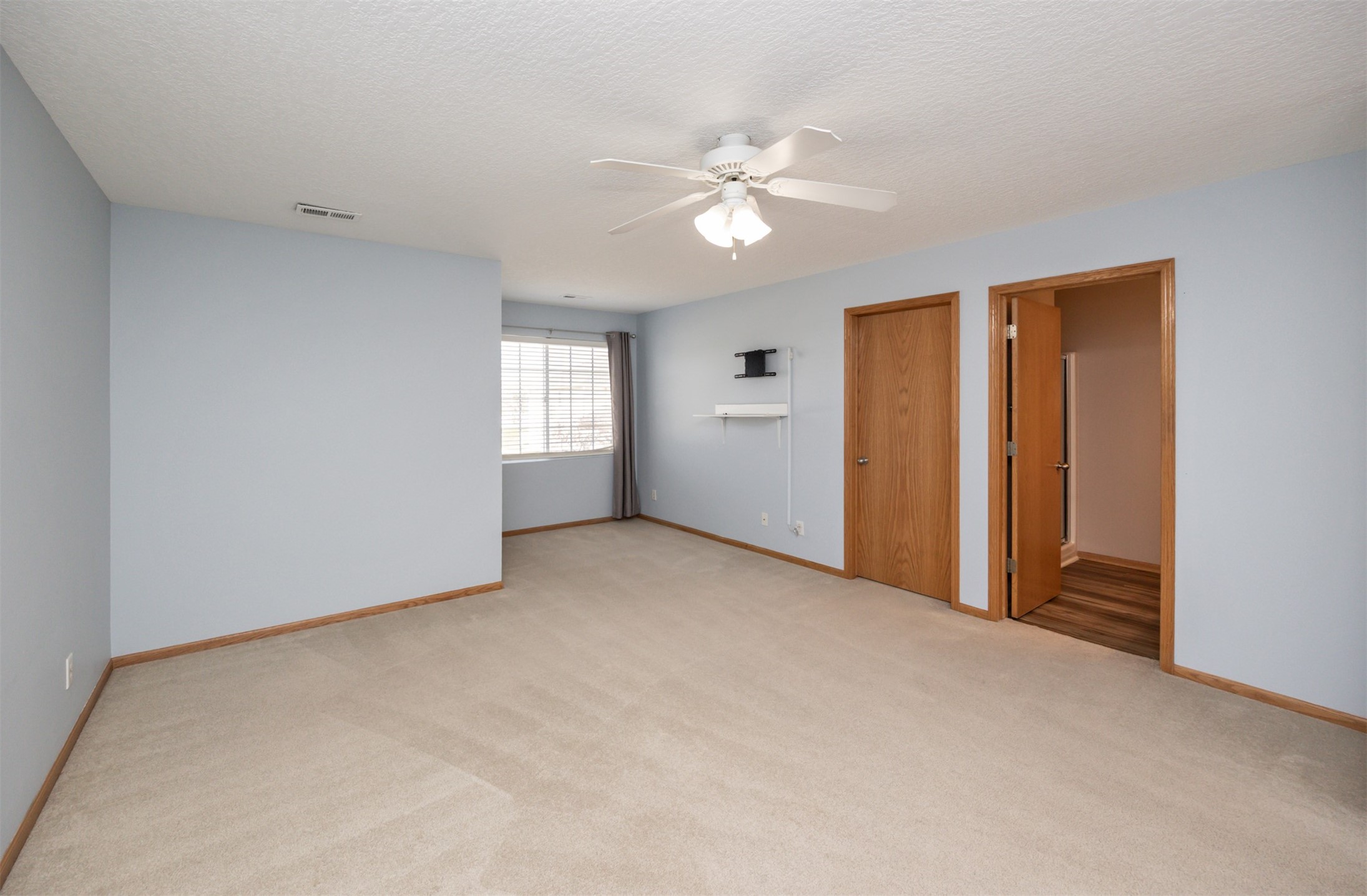 687 SE Williams Court