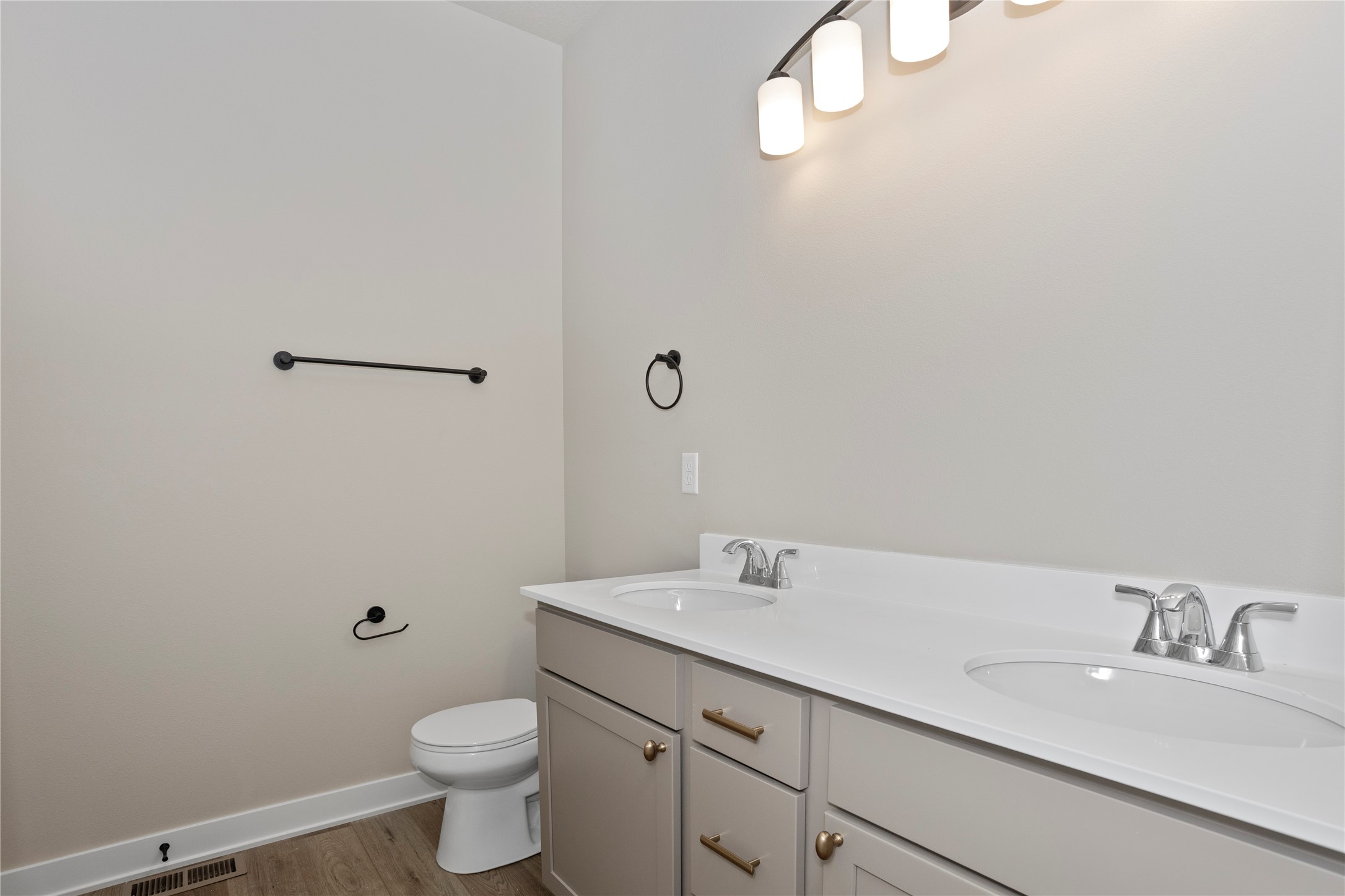 2908 Prairieside Place