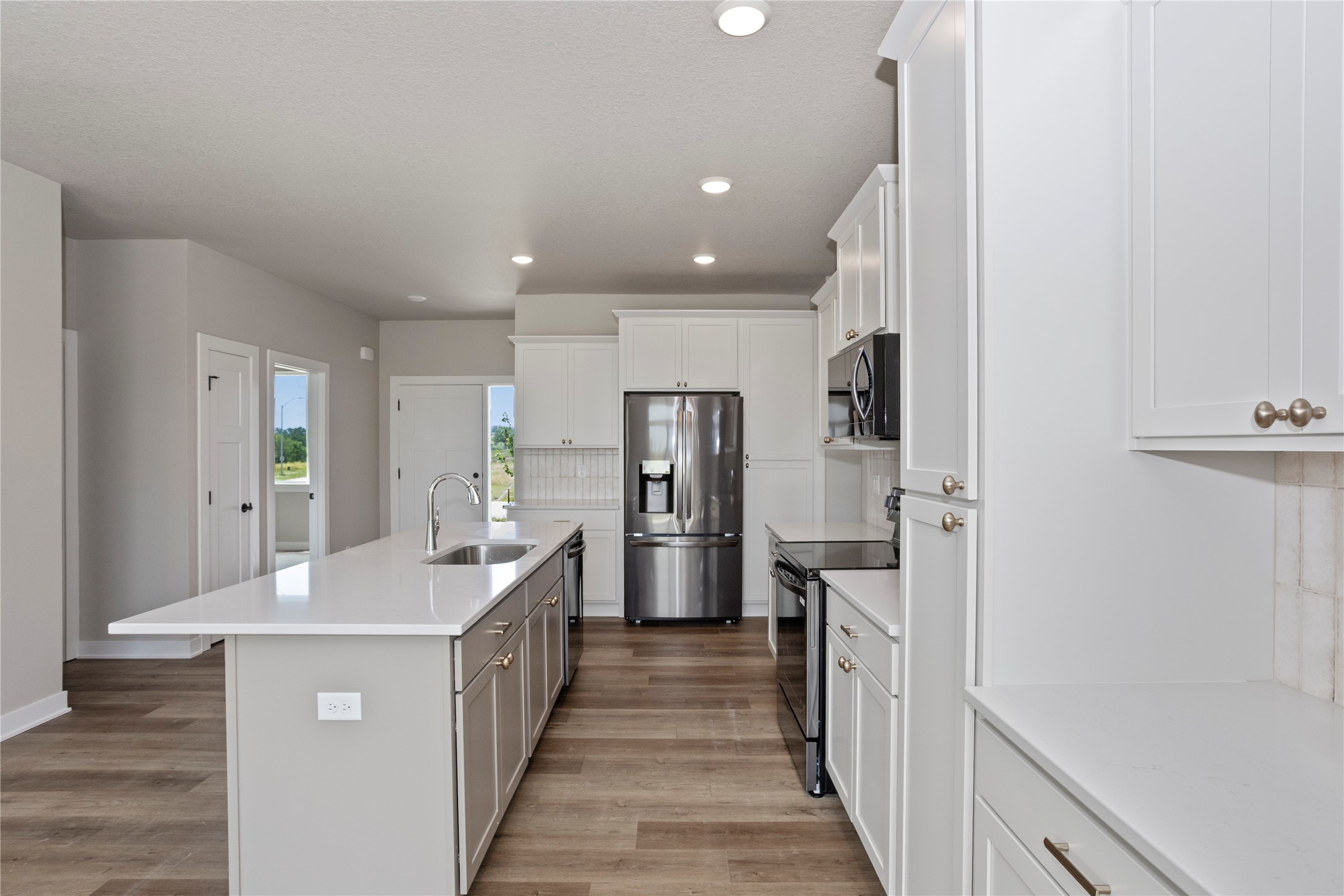 2908 Prairieside Place