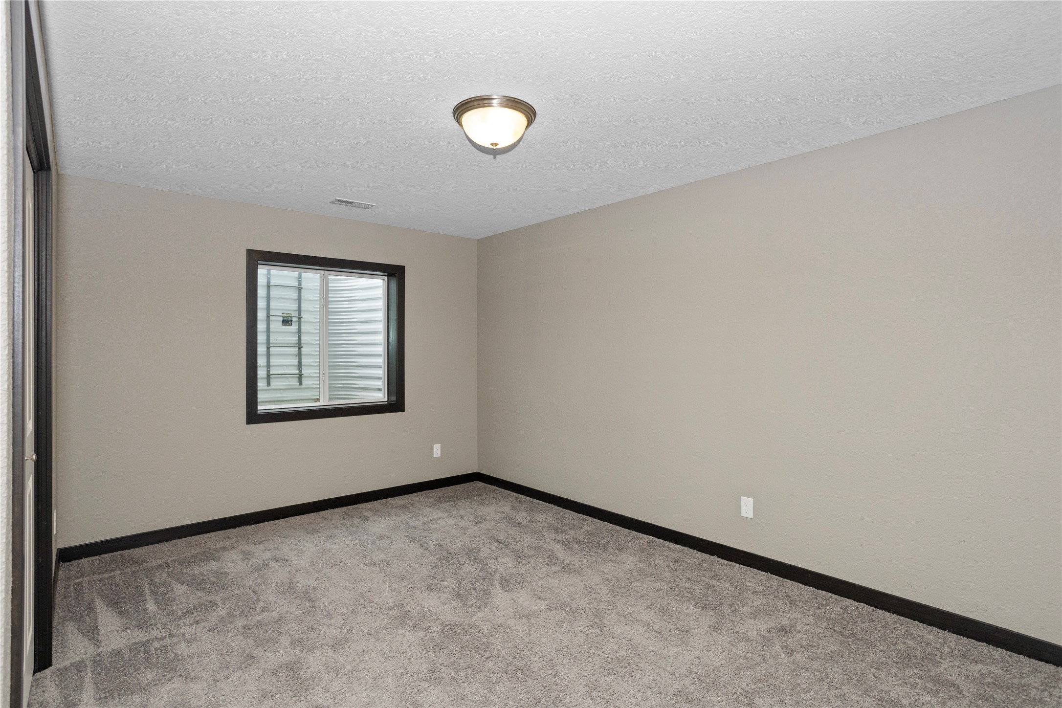 805 NE Traverse Drive