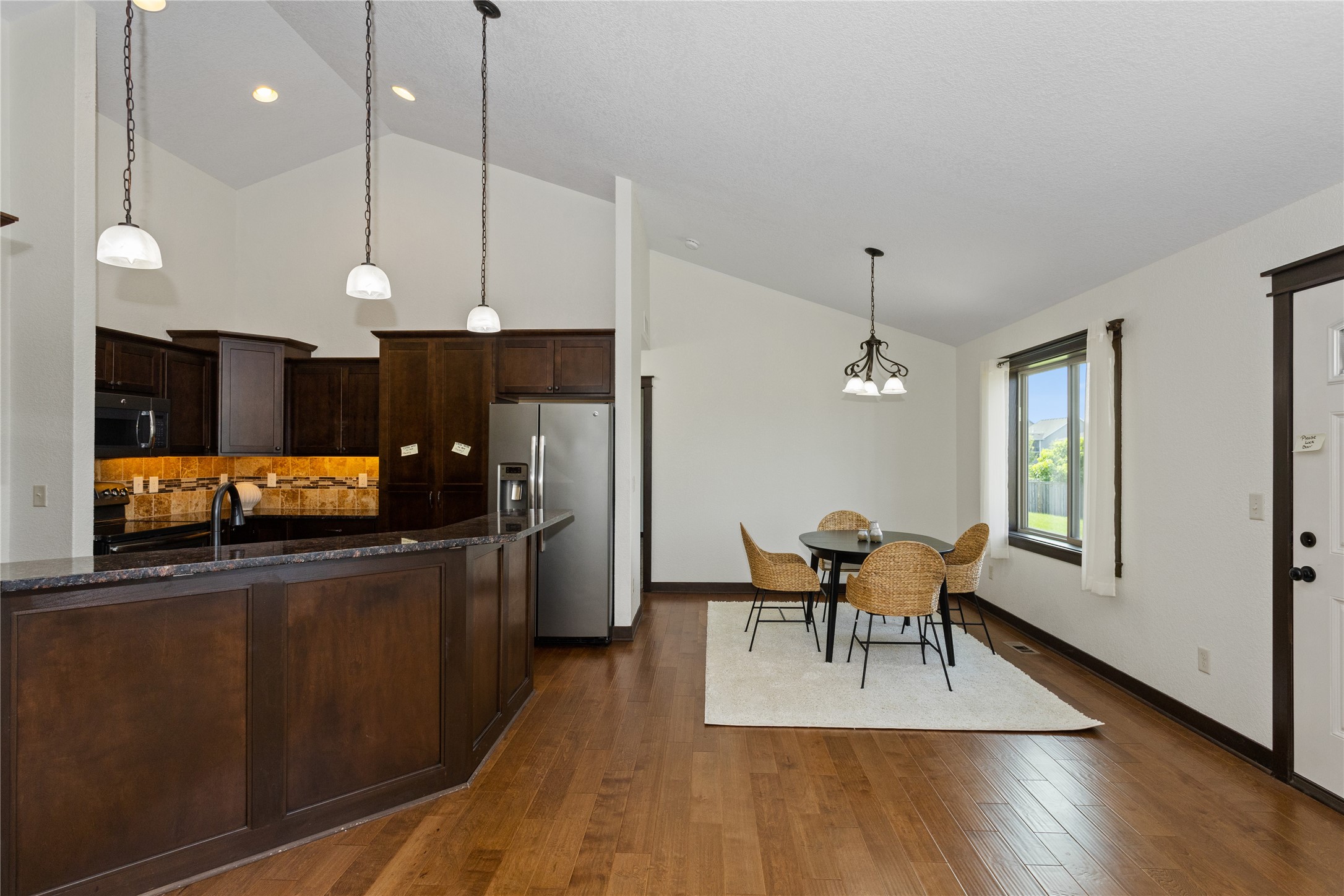 805 NE Traverse Drive