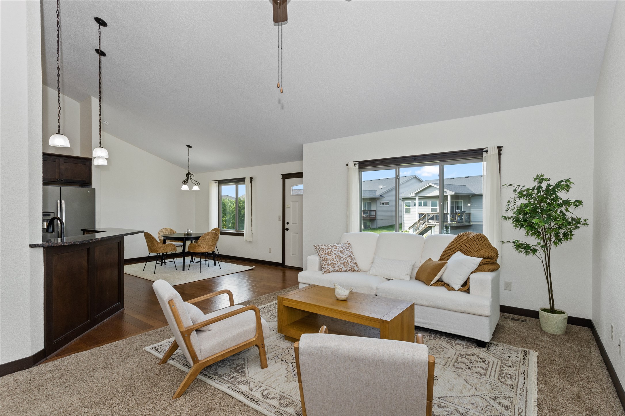 805 NE Traverse Drive