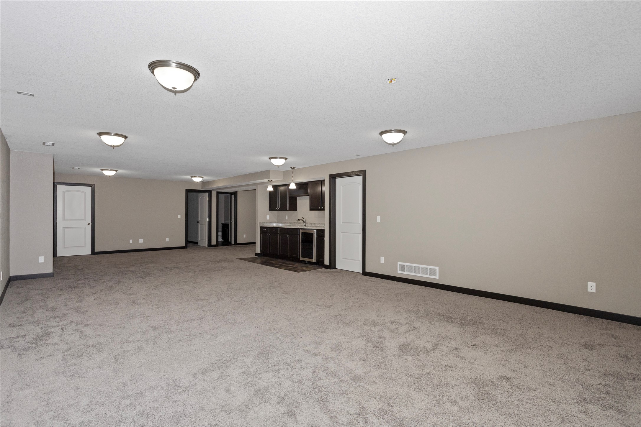 805 NE Traverse Drive